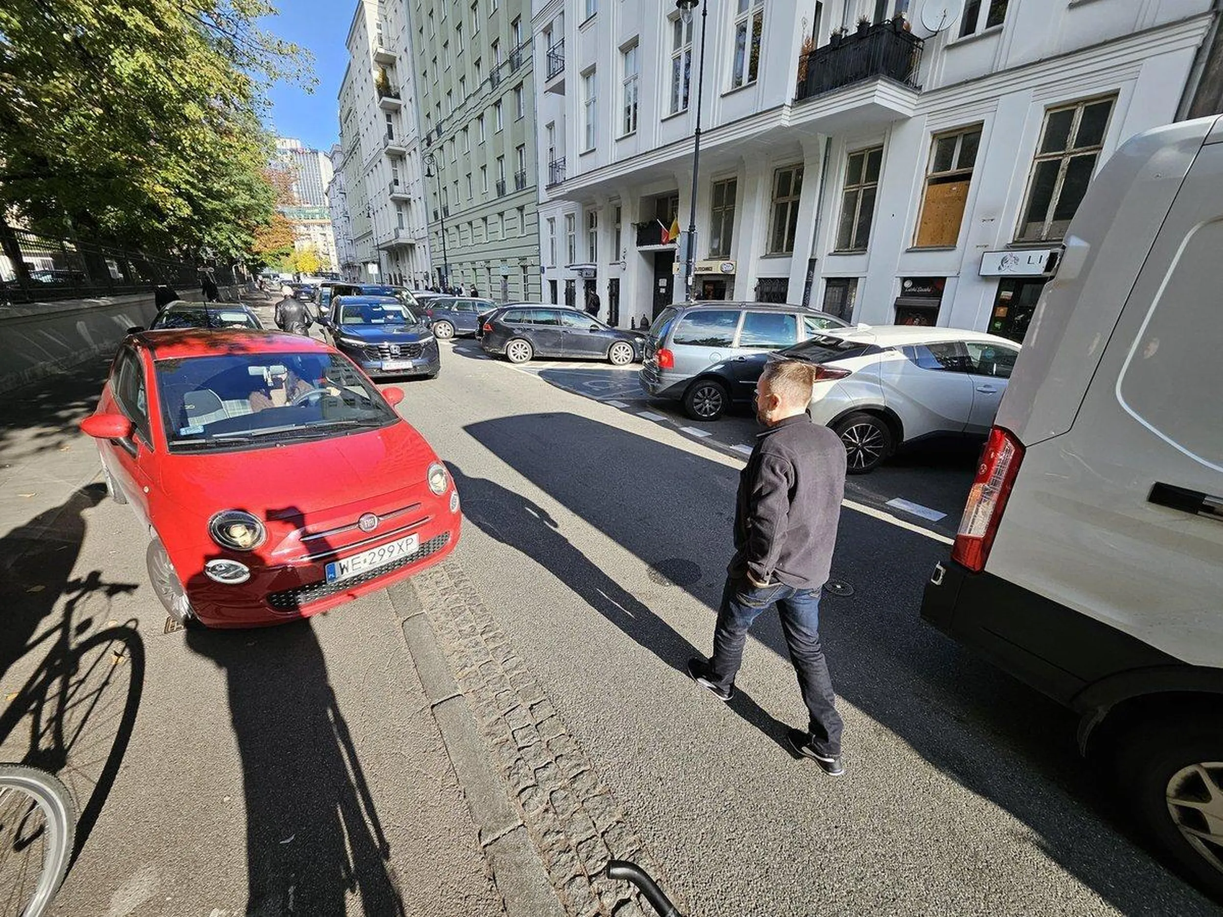 Jazda po ścieżce rowerowej...