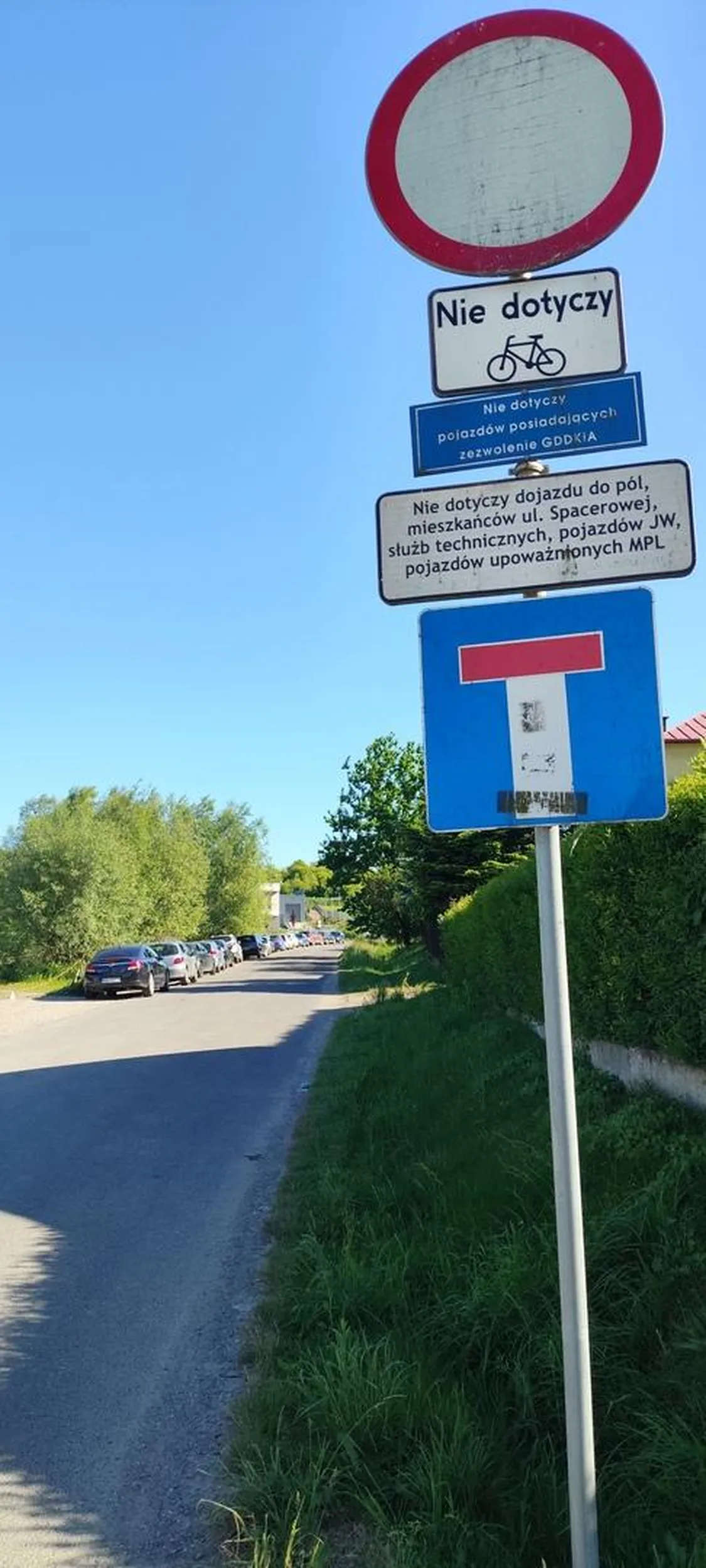 Kraków Balice, punkt widokowy. Zakaz wjazdu? Nie