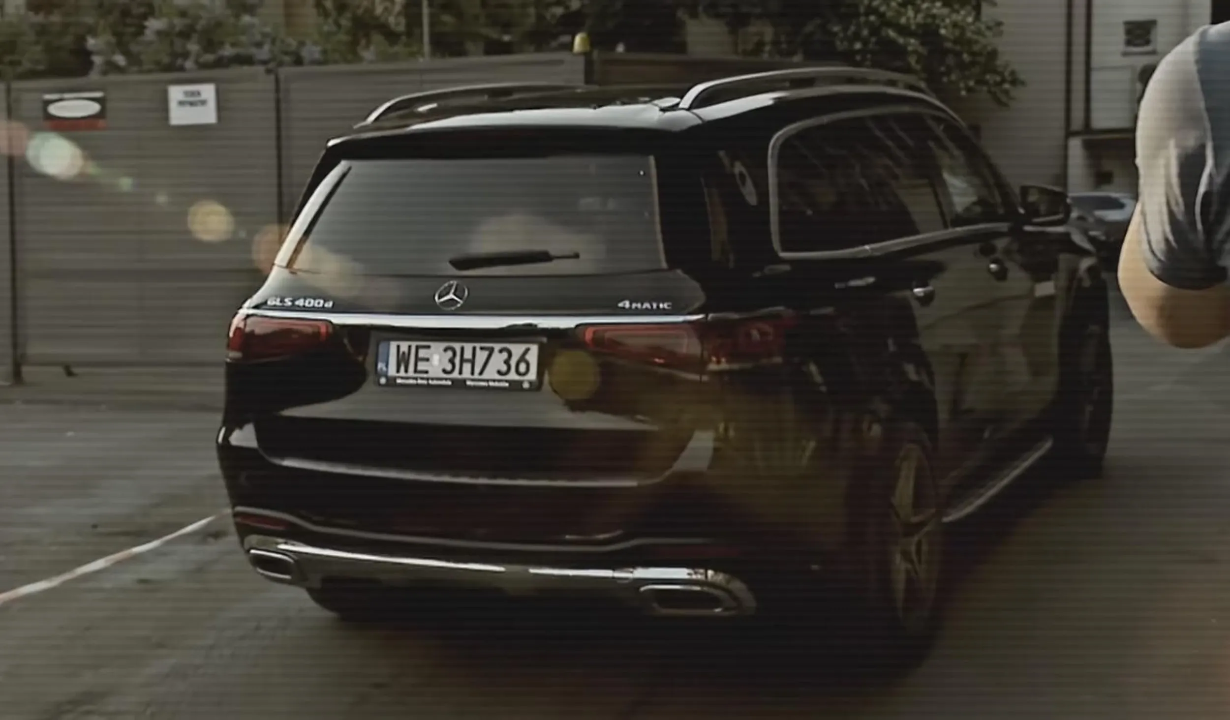 Mercedes-Benz GLS400d - służbowa limuzyna NBP do przewozu prezesa Glapińskiego