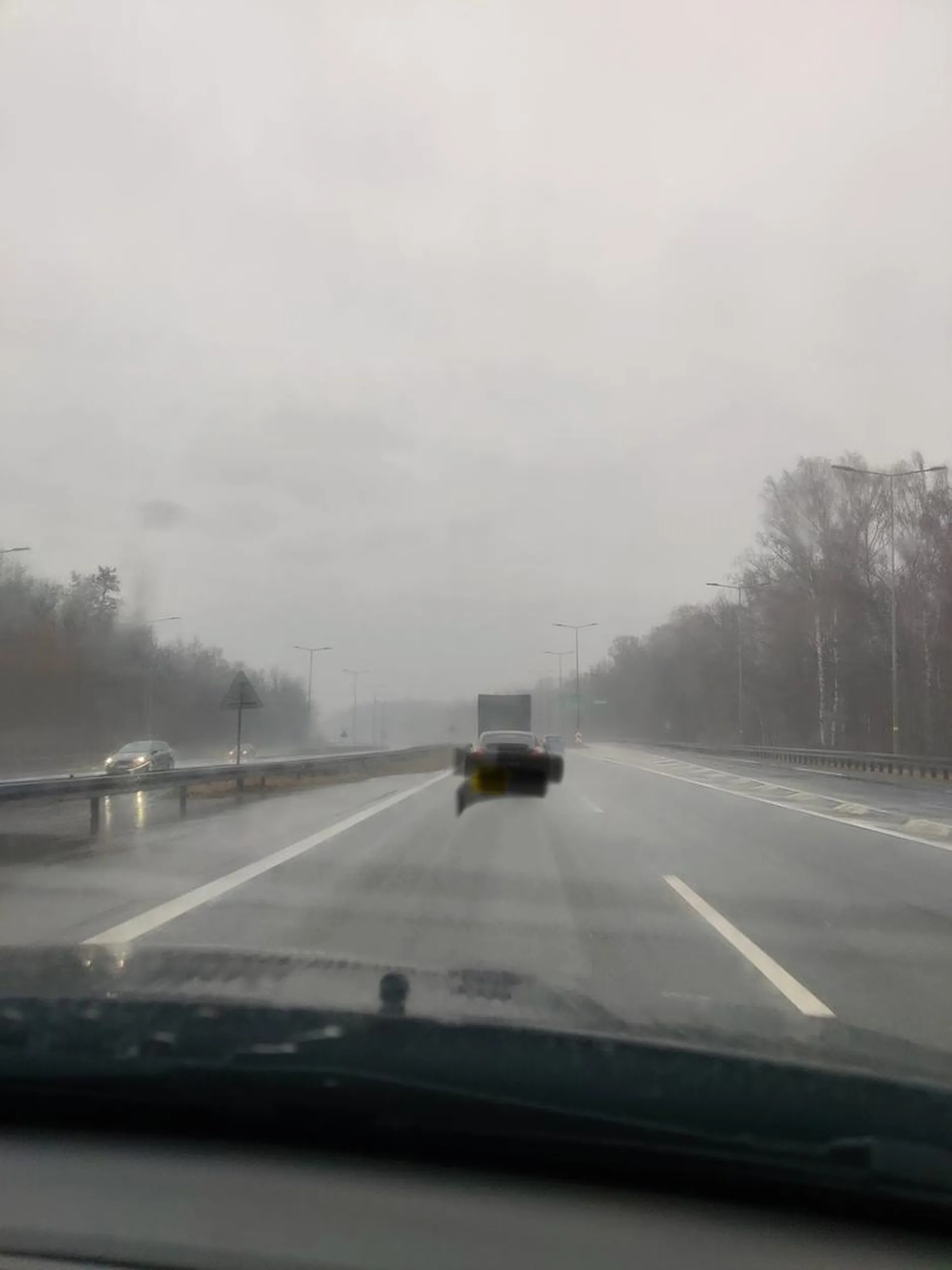 Blokowanie pasa na autostradzie