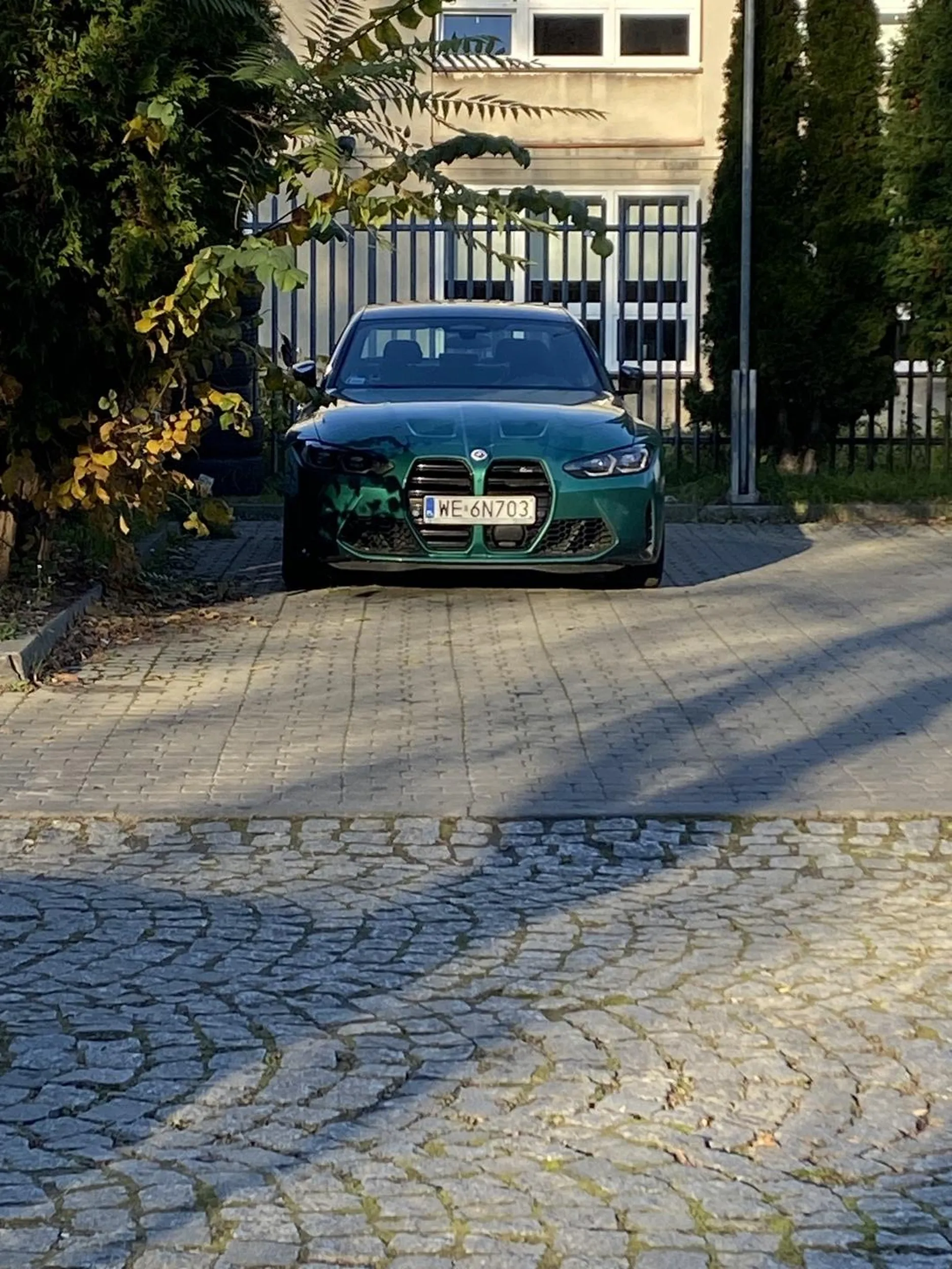 Zjebb się drze bo jestem car spotterem i zrobiłem zdjęcie i gość mówi 100 zł za zdj