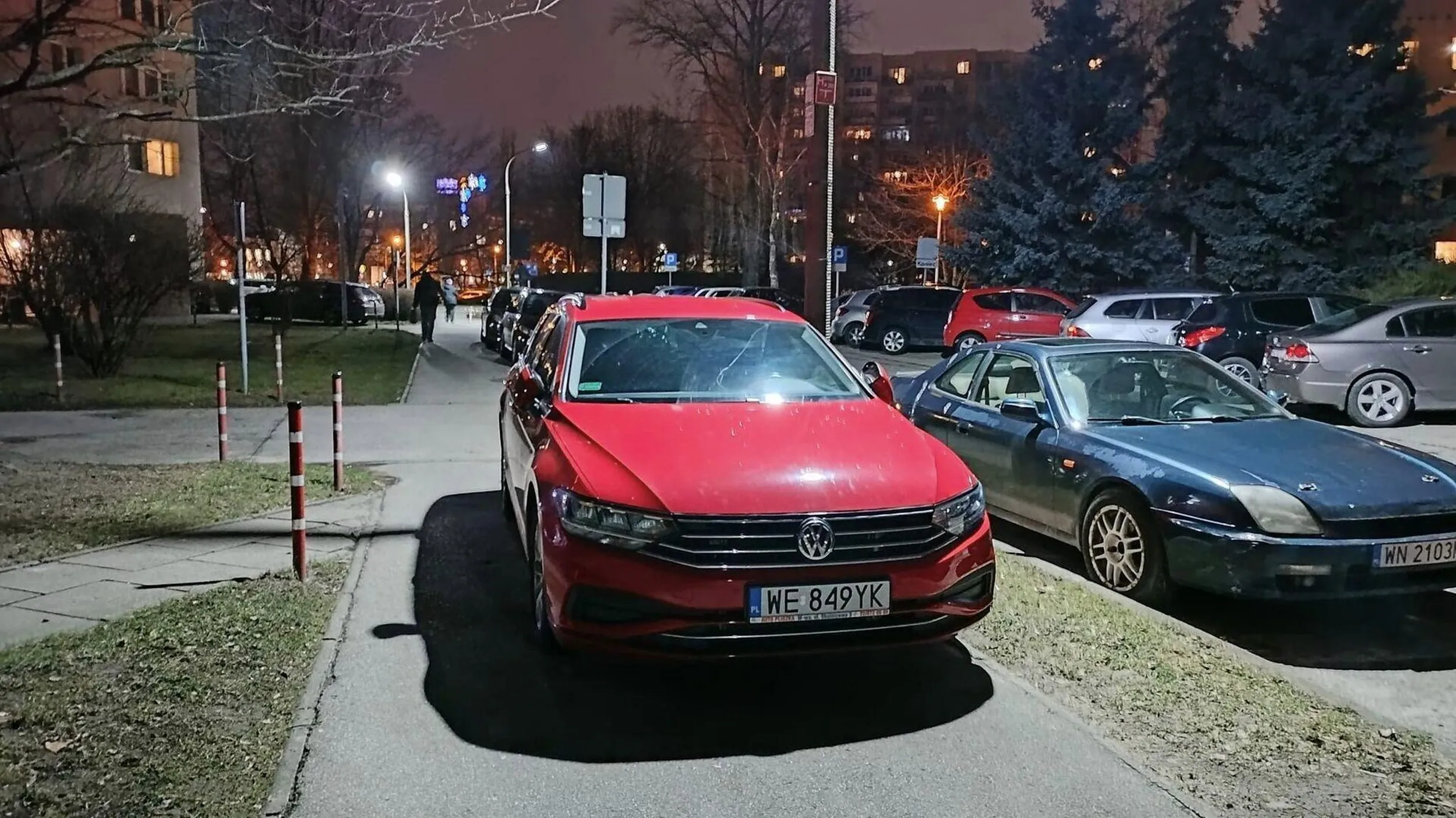 koleś parkuje w ten sposób