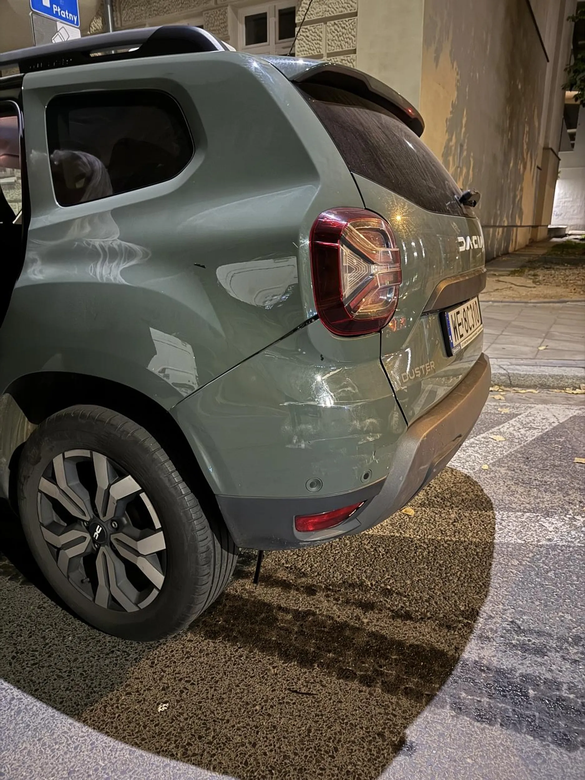 Brawo dla Pana z taryfy nie ma to jak skręcać z prawego pasa w uliczkę po lewej wjeżdżając mi pod maskę.