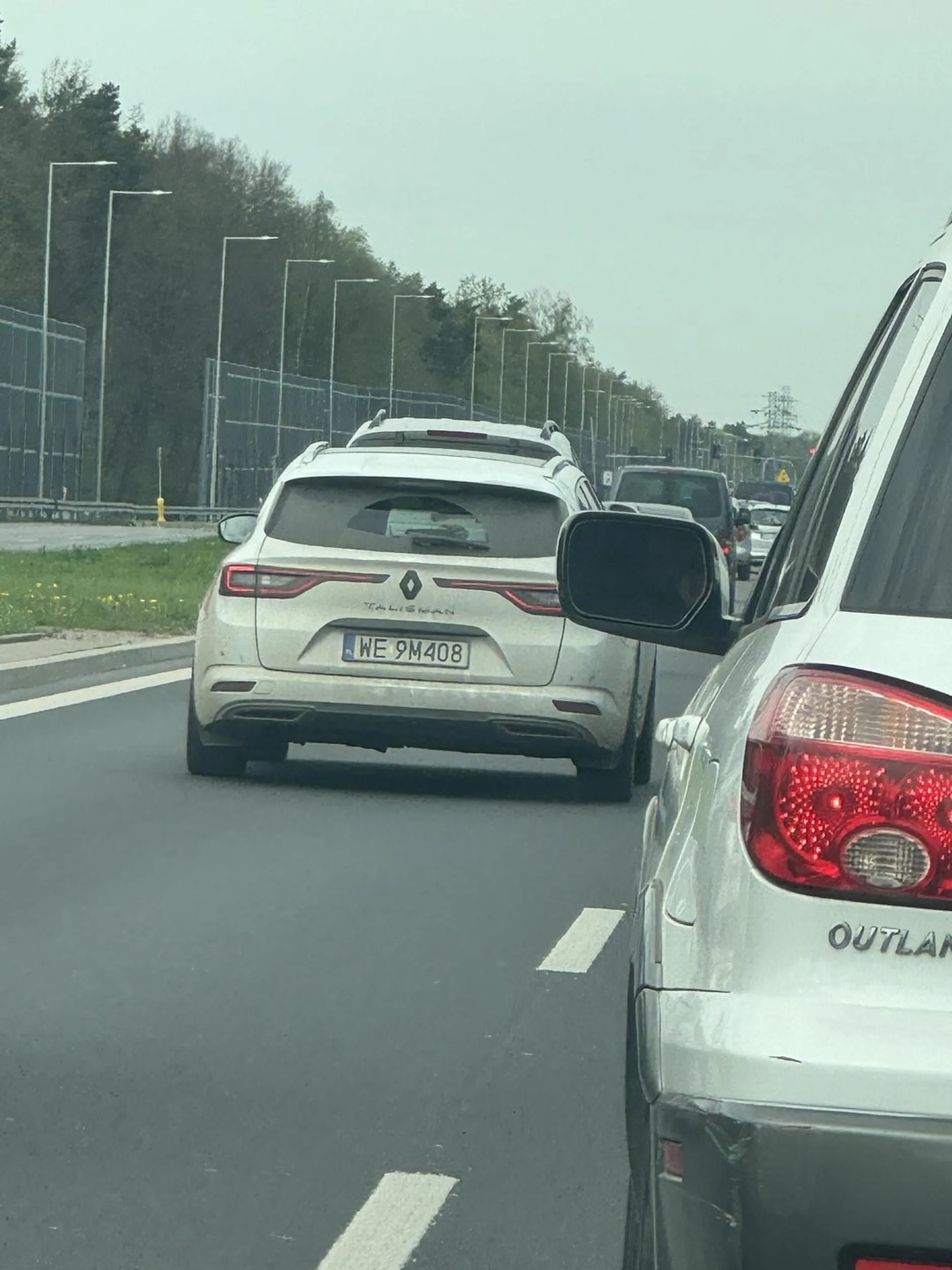 Agresorze wymuszający pierwszeństwo opanuj się