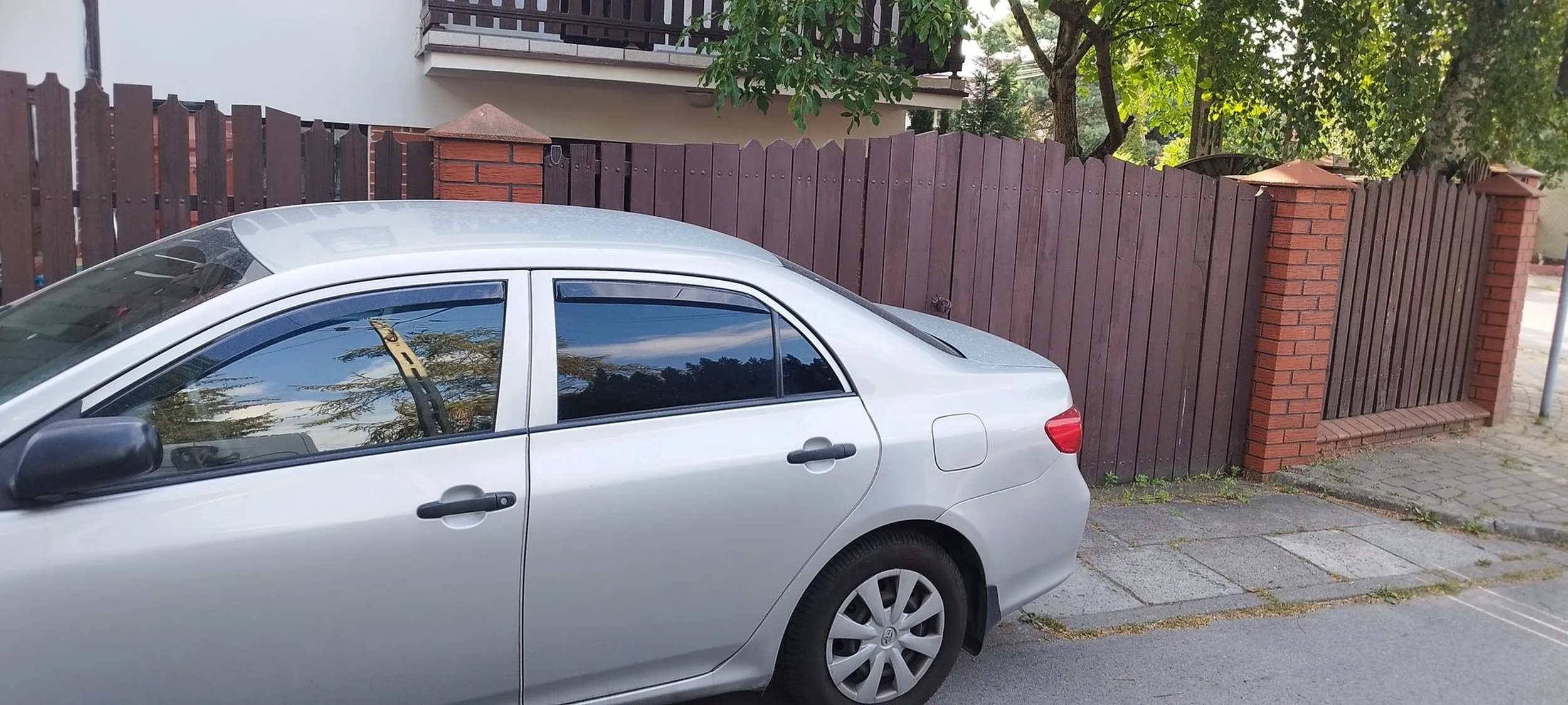 Święta krowa zastawiła wjazd do mojego garażu