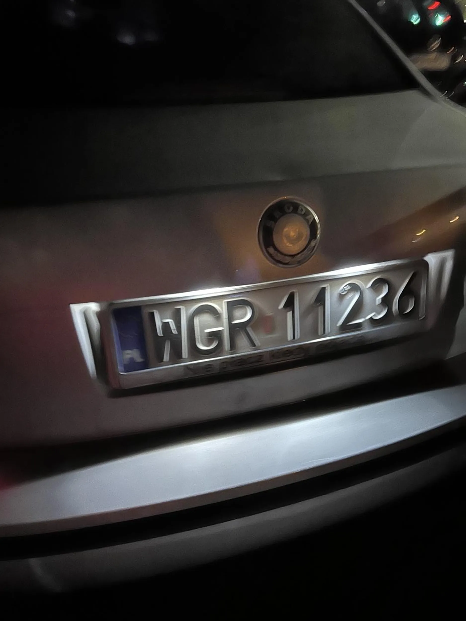 Prawie mnie potrącił, gdy w stanie wskazującym, chwiejnym krokiem wraz z paczką znajomych szliśmy na kebaba. (Zjedliśmy 7star ale mahi kebab lepszy jak coś)