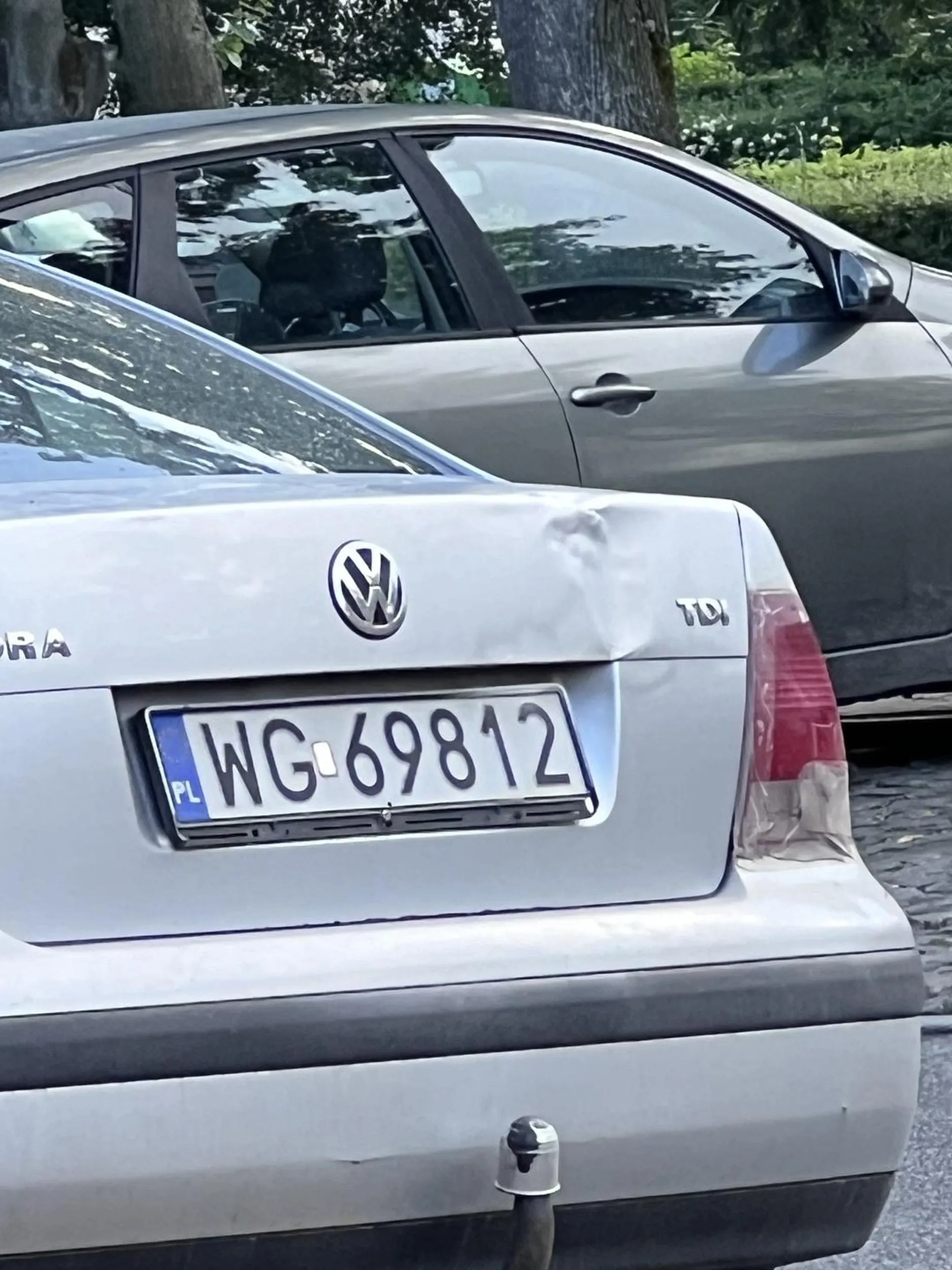 Lubi Mamuśki i parkuje na zakazie