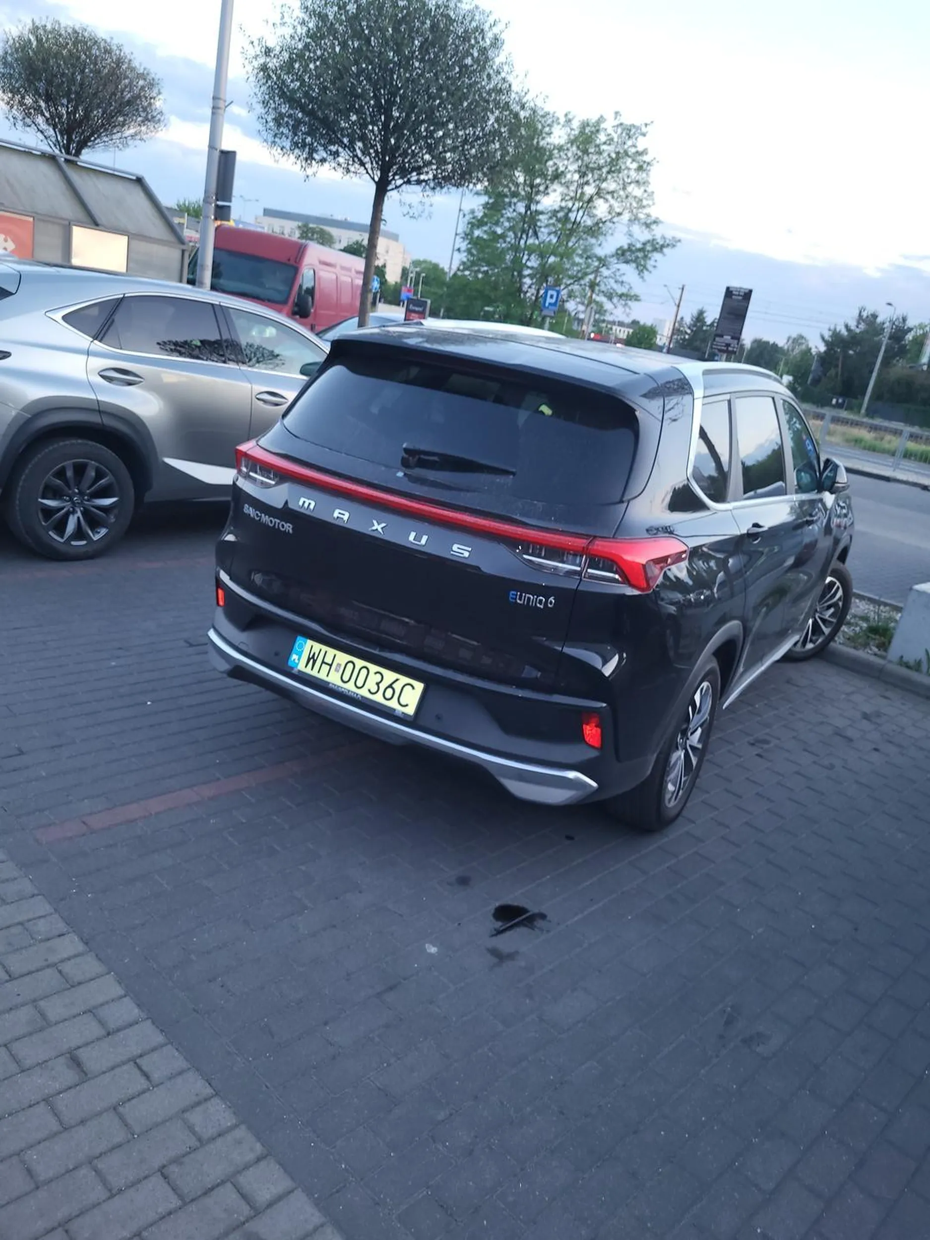 Zajebiście stanął