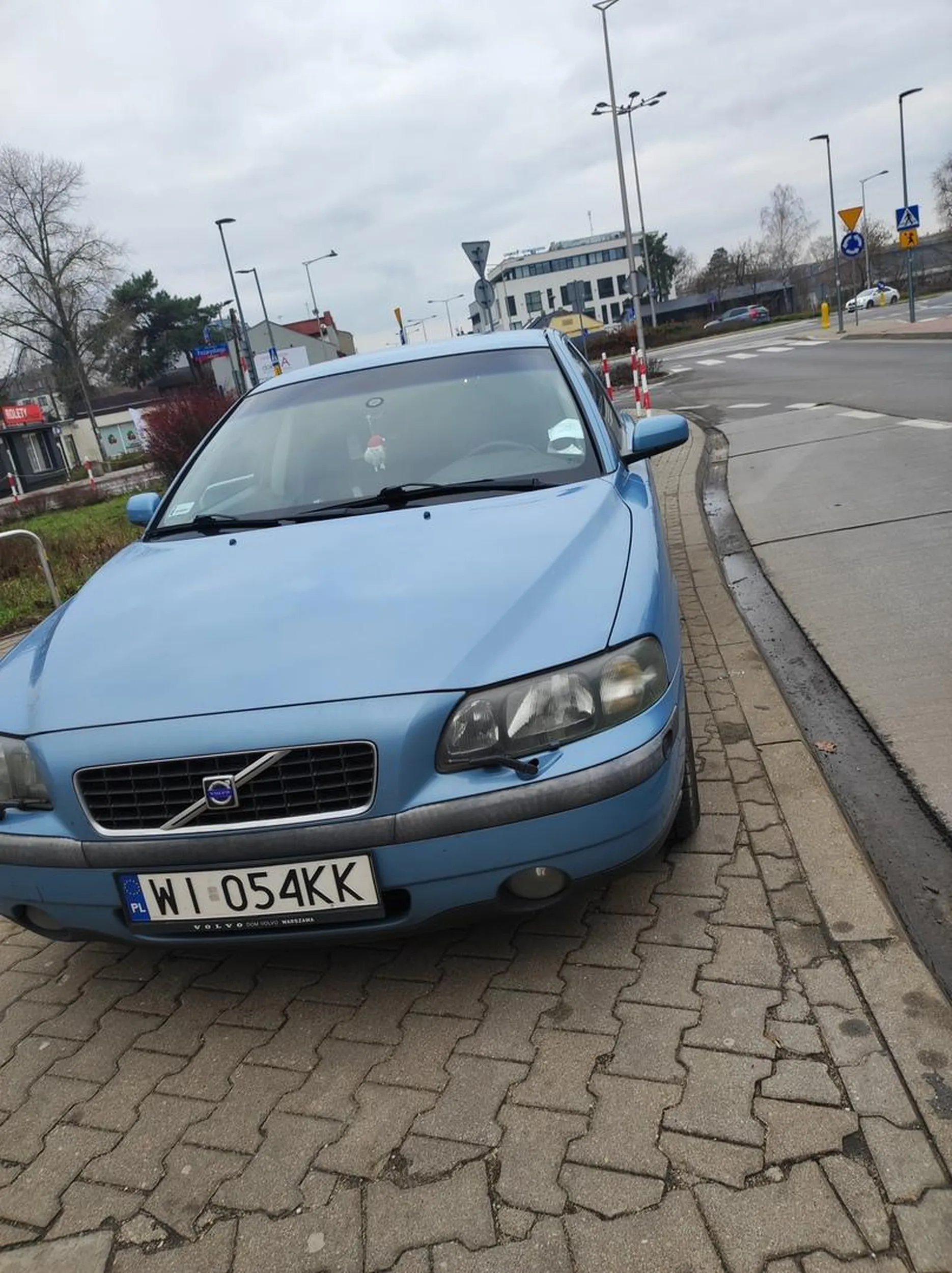 Parkowanie na chodniku. Super miejsce