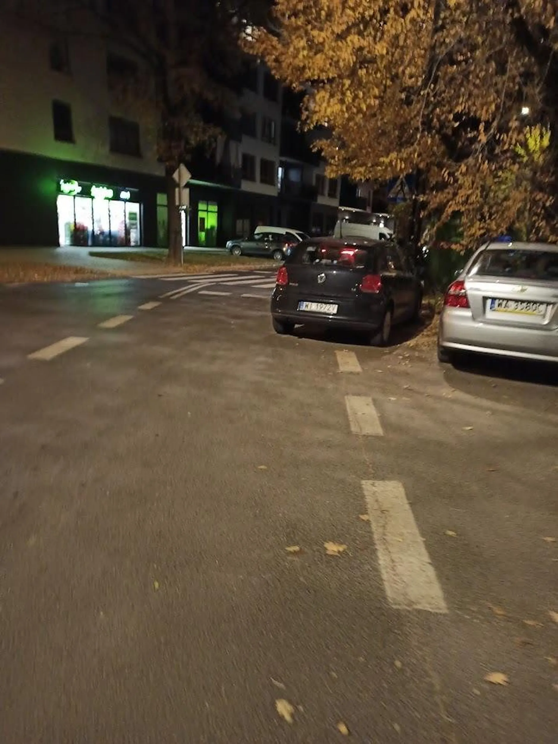 mistrzowskie parkowanie, jak na załączonym obrazku