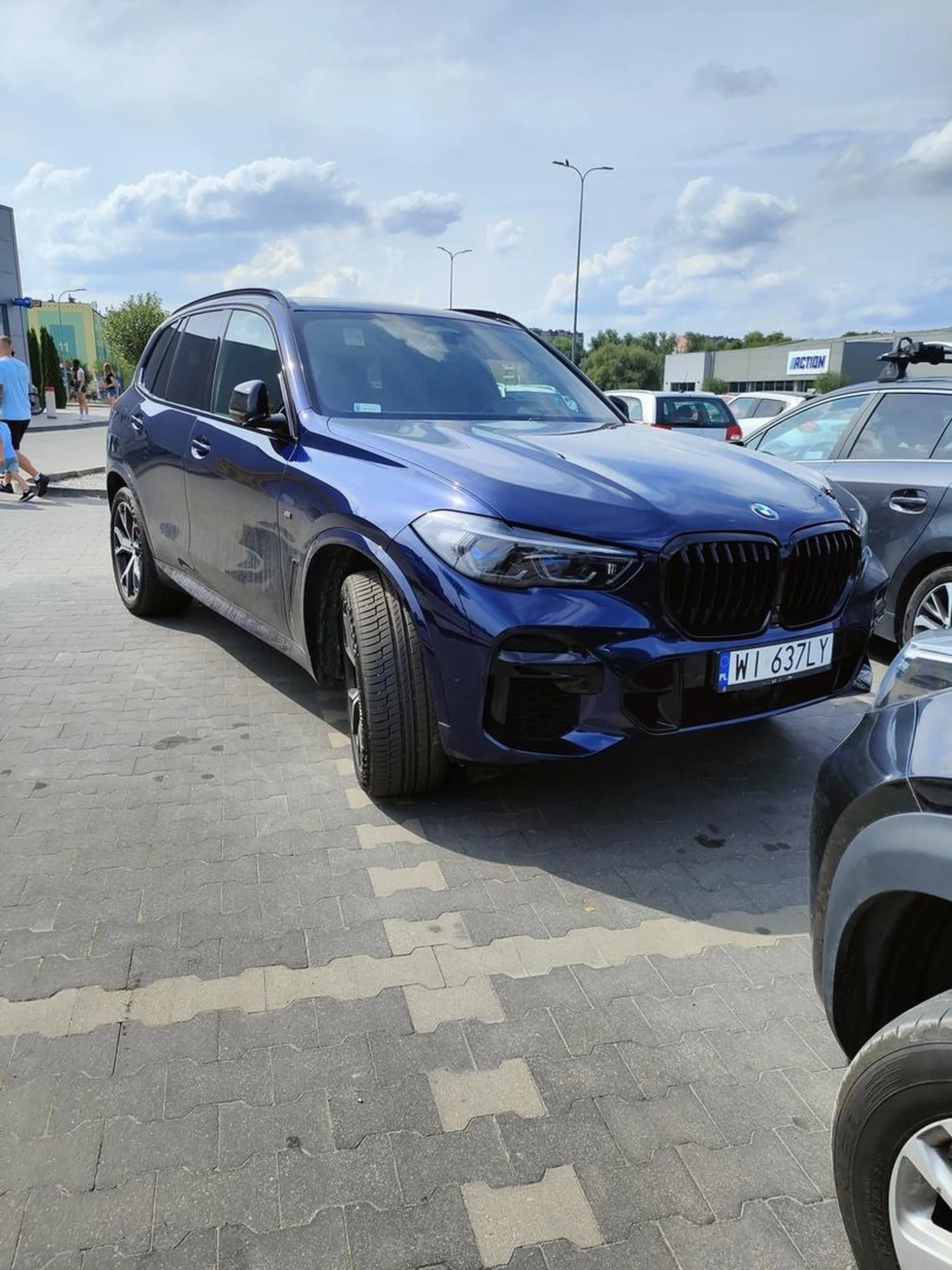 XD Samochód fajny, kierowca niestety z ciężką nie sprawnością umysłową