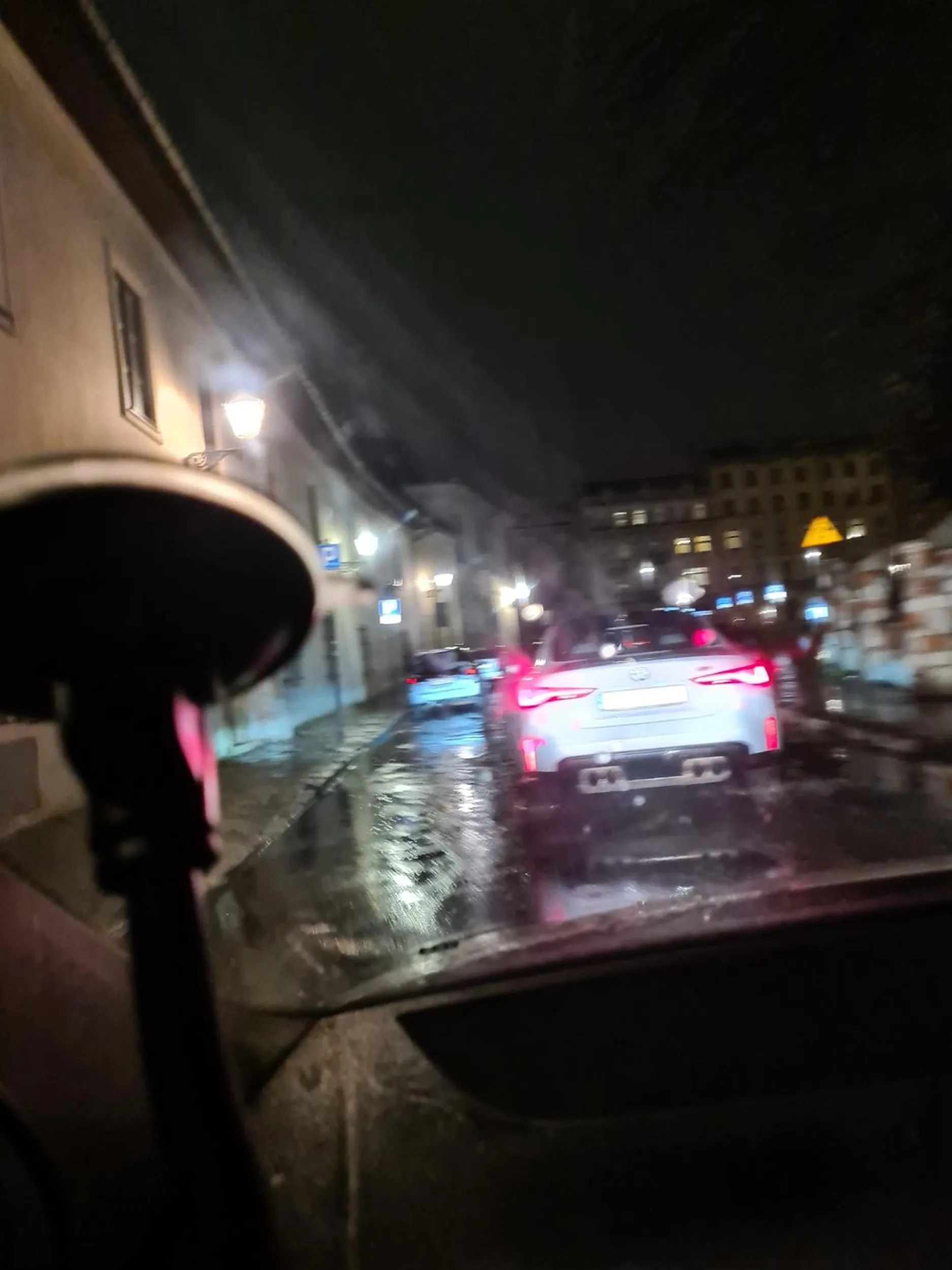 Kierowca wymusza pierwszeństwo