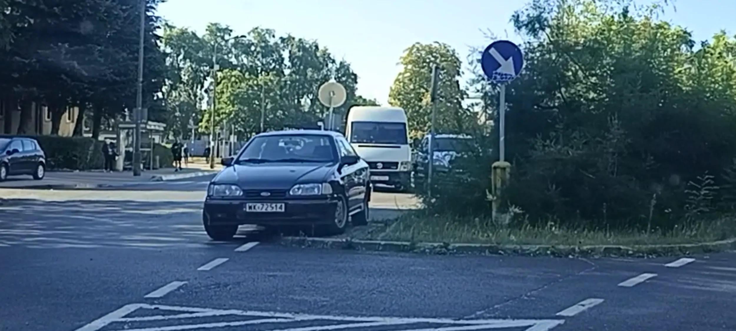 Nielegalne parkowanie na ulicy