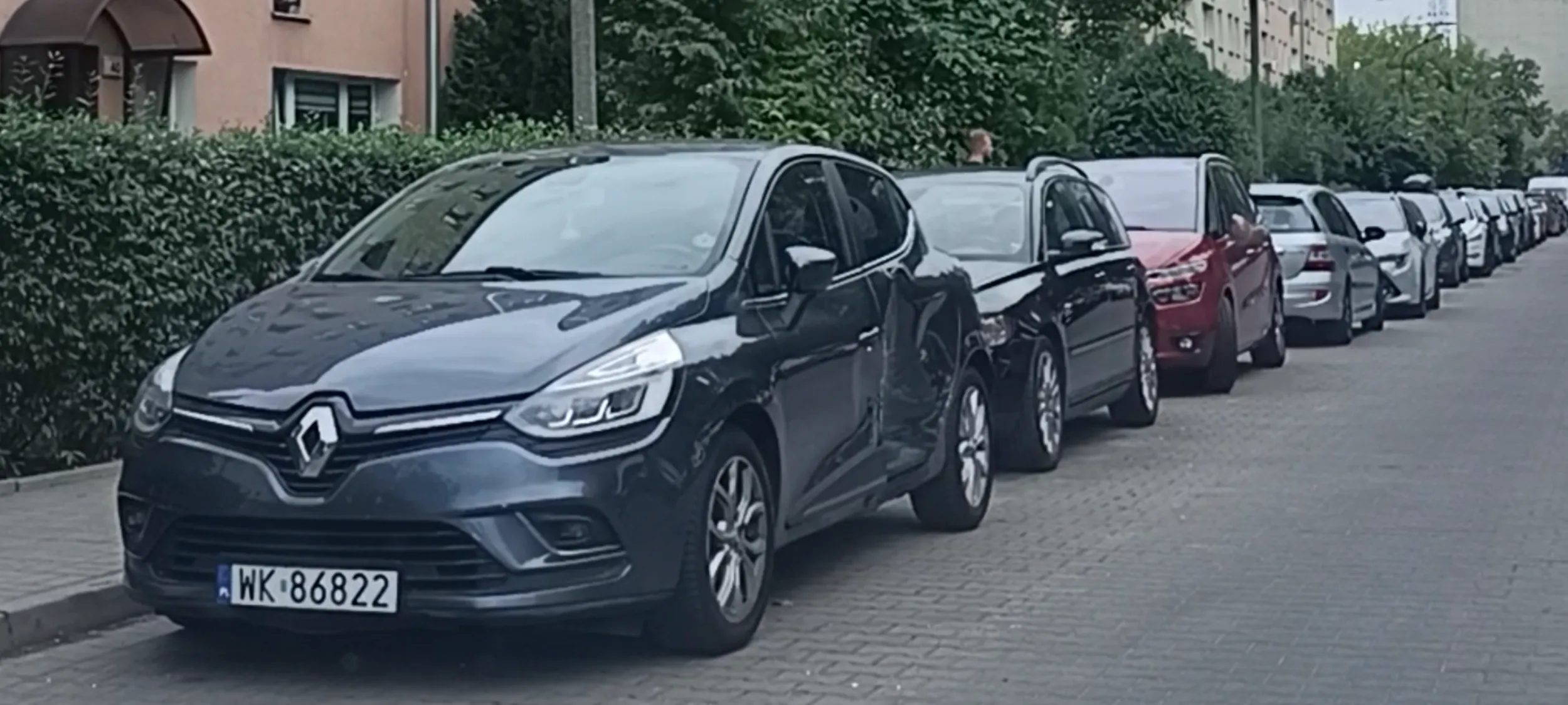 Auto bite, nie dajcie się nabrać jak sprzedający wam powie, że nigdy nie miało wypadku.