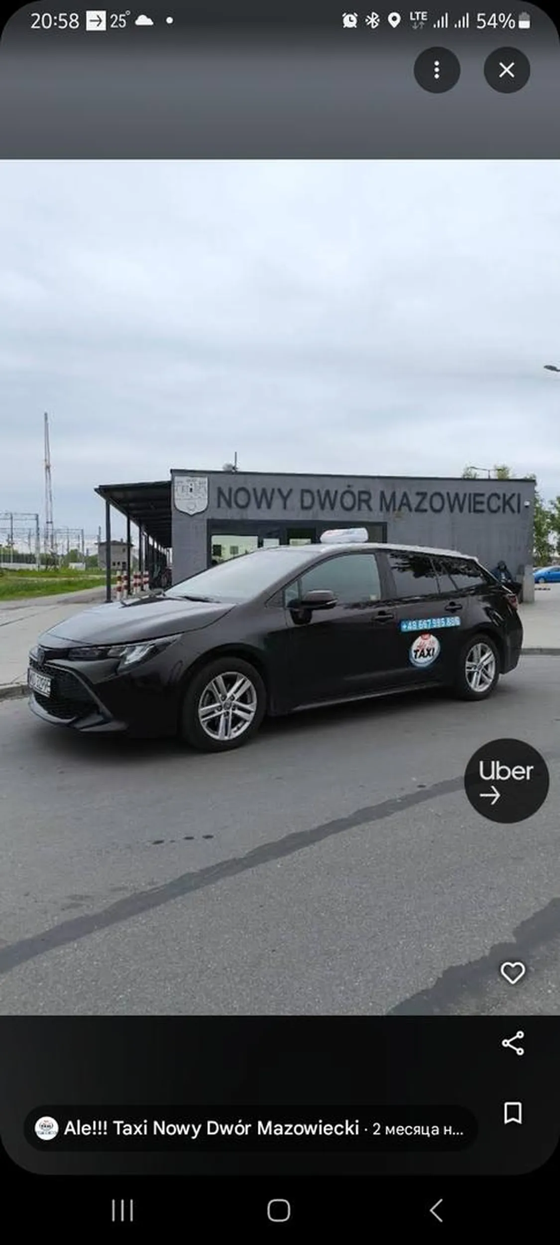 Rasista, grozi obcokrajowcom. Kawal c**ja . Nakoksowany sterydami. Omijac pajaca