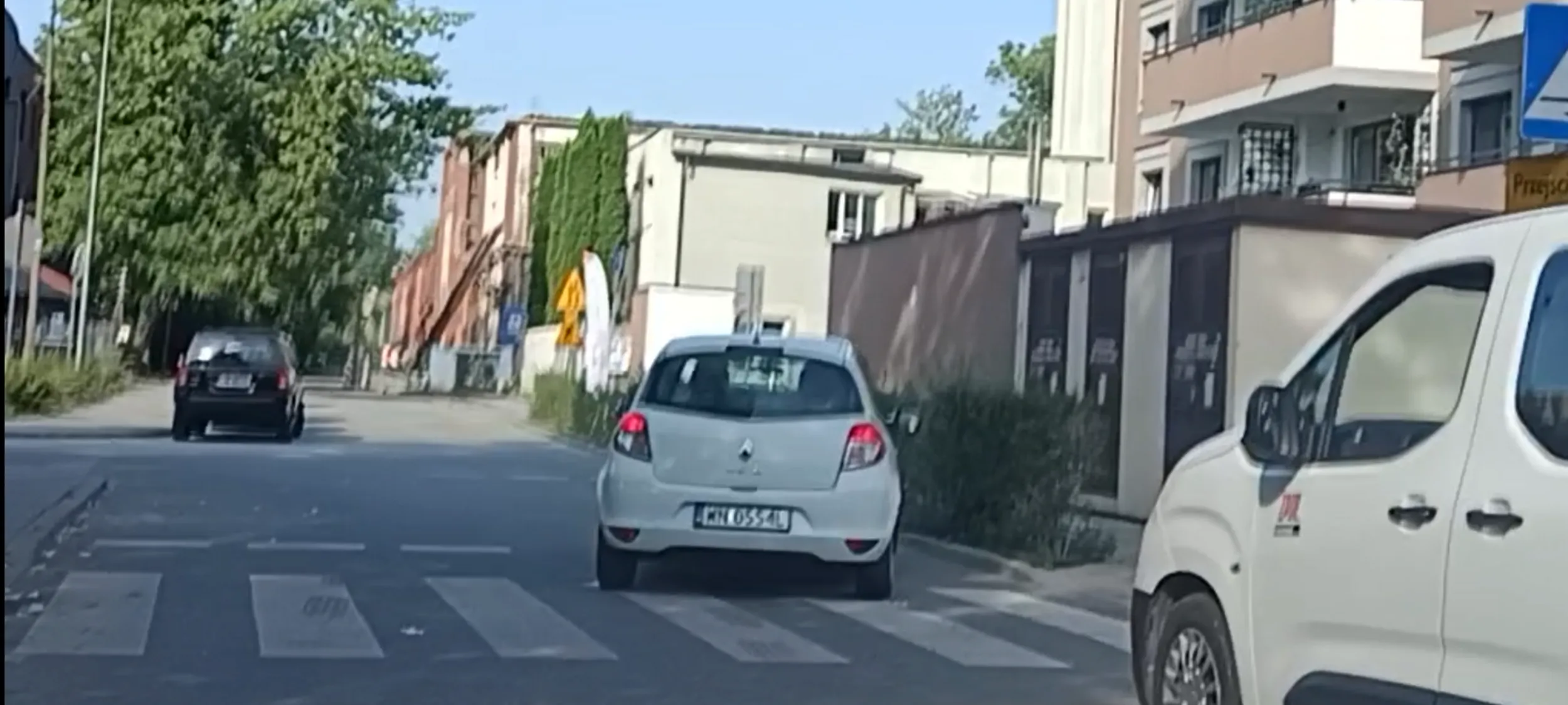 Parkował na przejściu dla pieszych i uciekł jak mnie zobaczył.