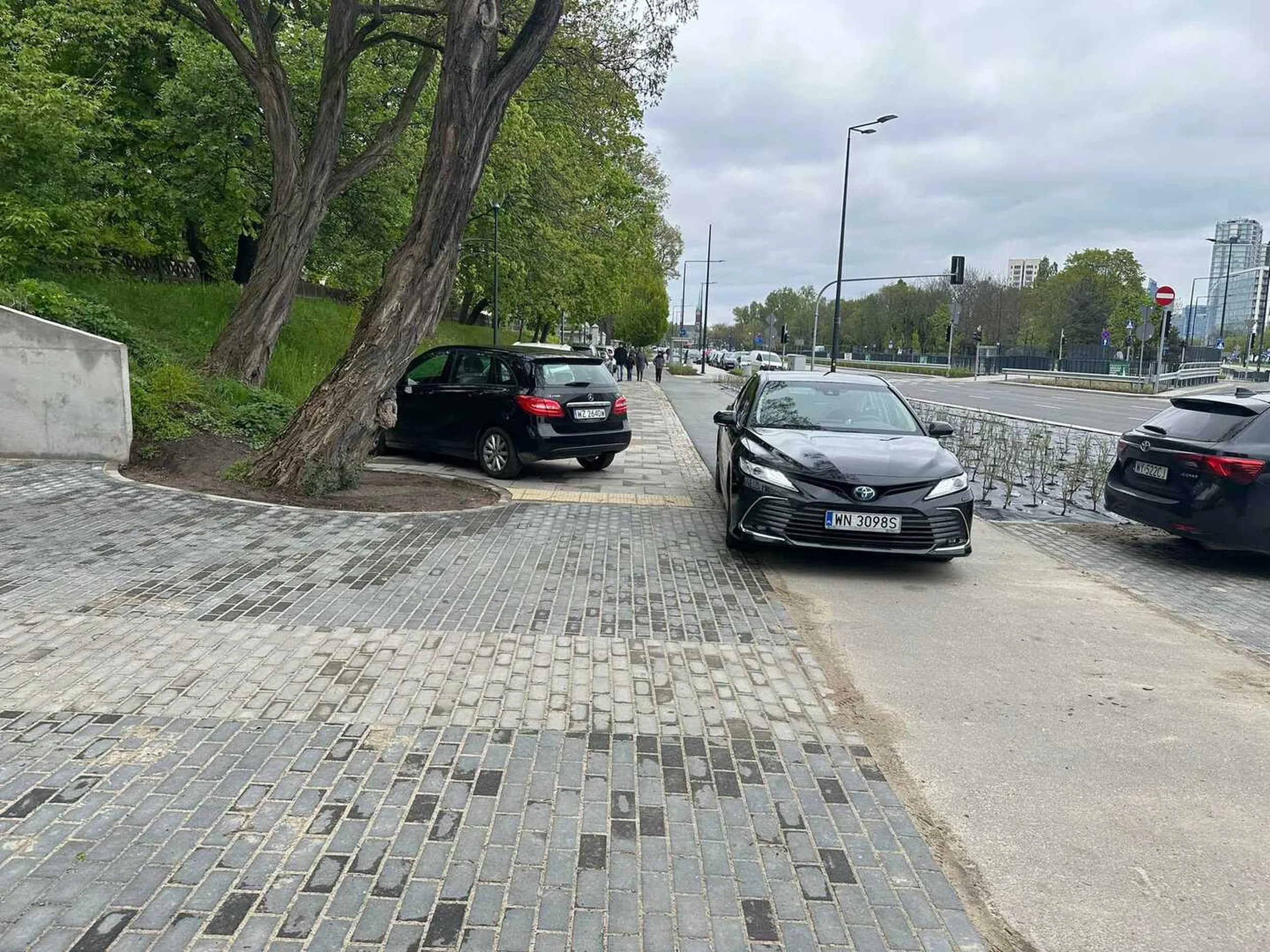 Patrzę na ciebie jełopie i nie mogę uwierzyć