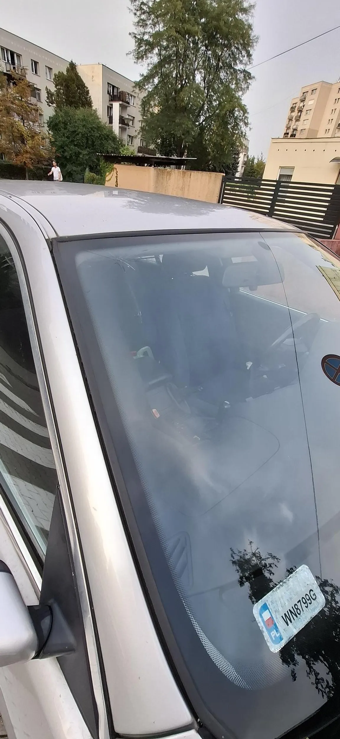 Nie ładnie jeździć z rozbitą przednią szybą