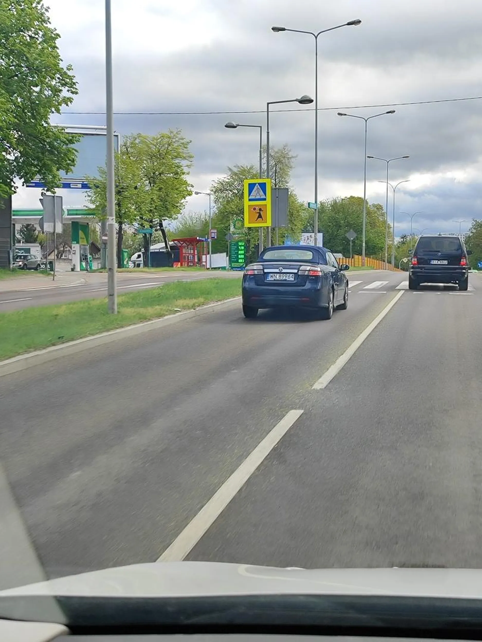 Królowa lewego pasa wszyscy wyprzedzają jaśnie Panią prawym