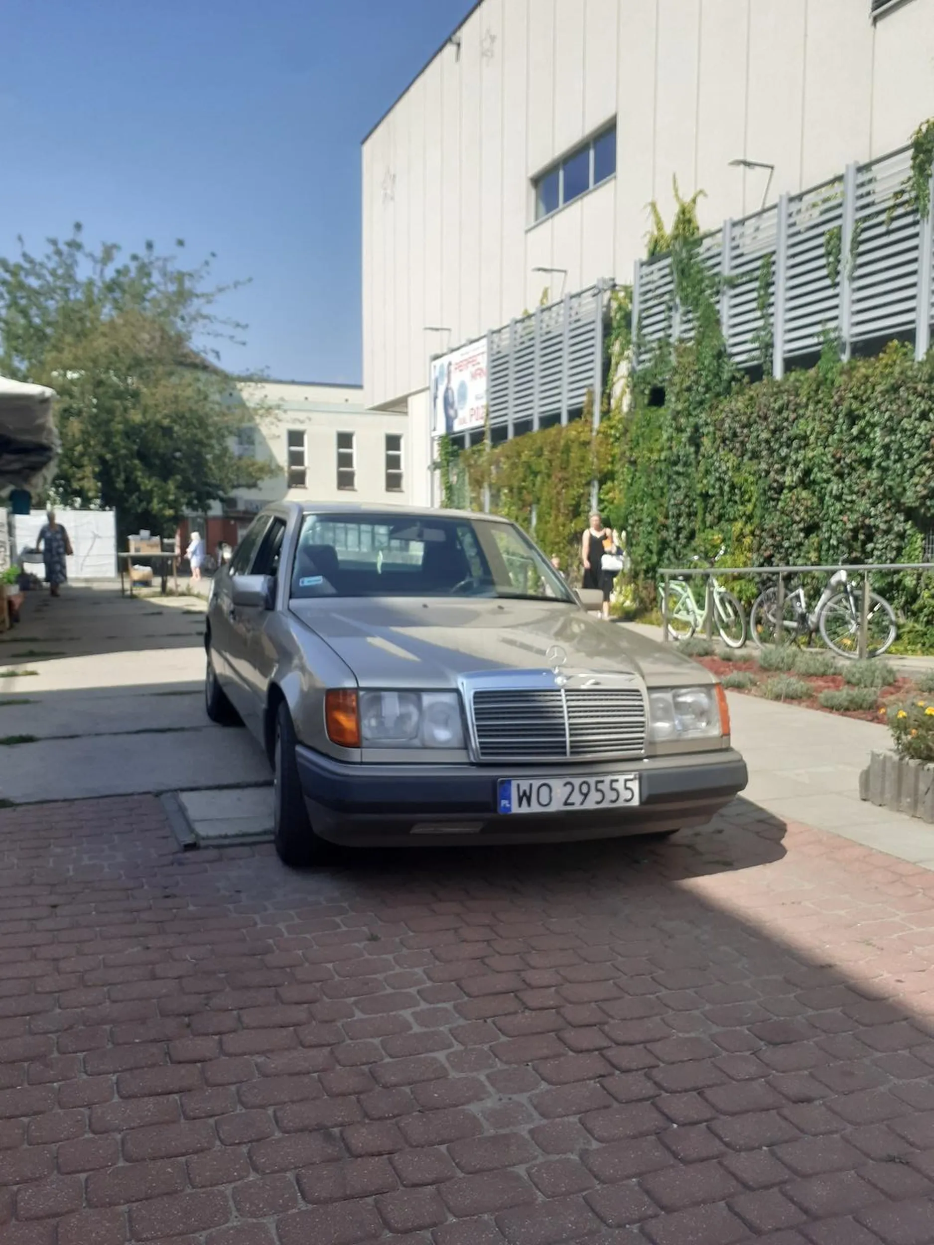 Fajna Mercedes pozdrawiam właściciela