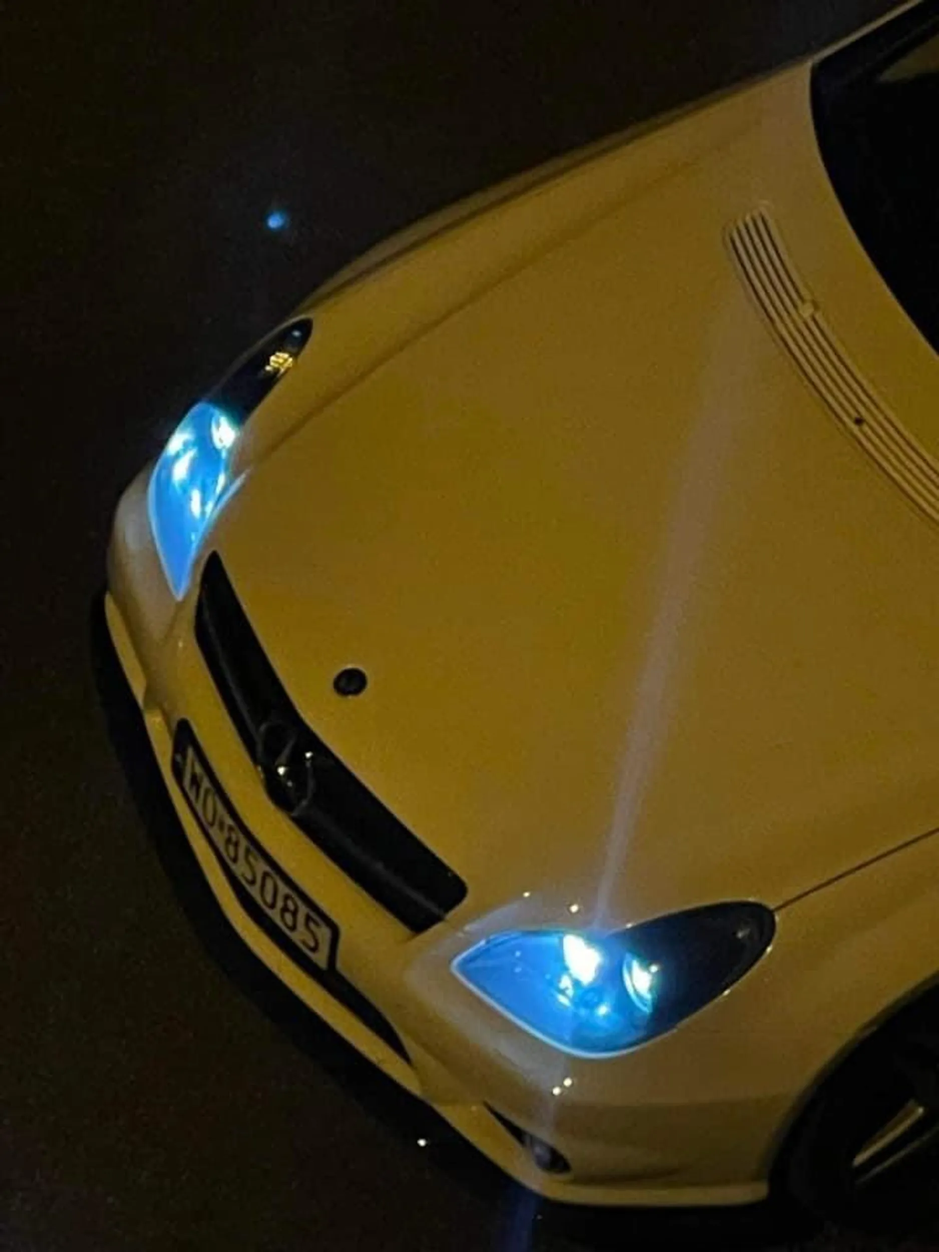 Jeździł od 2 do 4 w nocy po osiedlu nie dając spać ludziom, bardzo głośny tłumik.