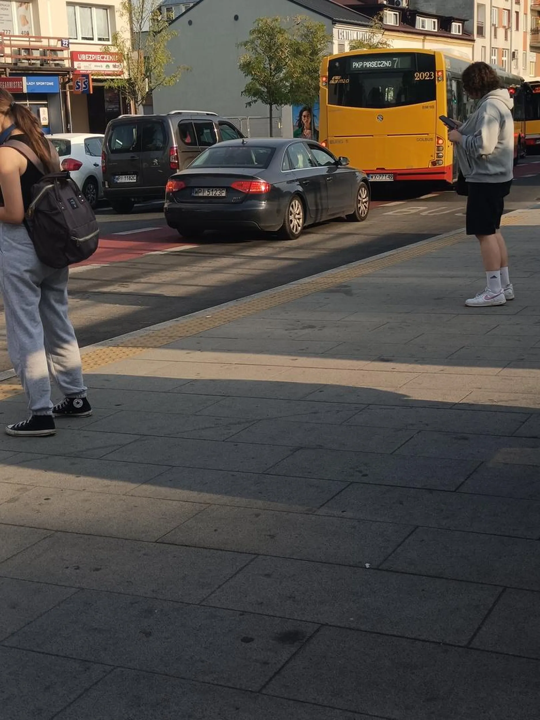 Zero za kółkiem ma problem poczekania 3 minut by skręcić w prawo