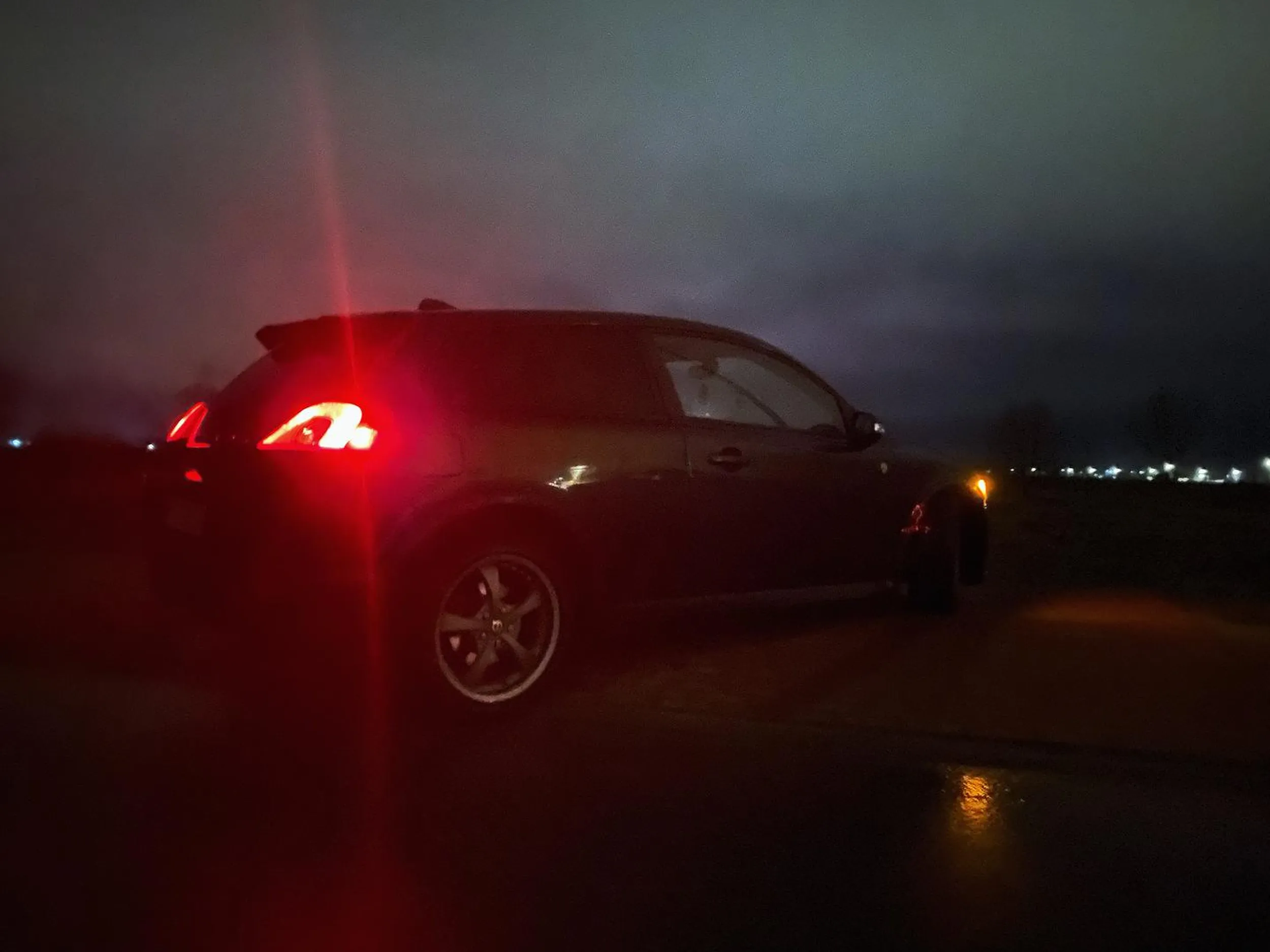 Jeszcze gdy chodziłem do podstawówki, to był tam taki Paweł, i ja jechałem na rowerze, i go spotkałem, i potem jeszcze pojechałem do biedronki na lody, i po drodze do domu wtedy jeszcze, już do domu pojechałem