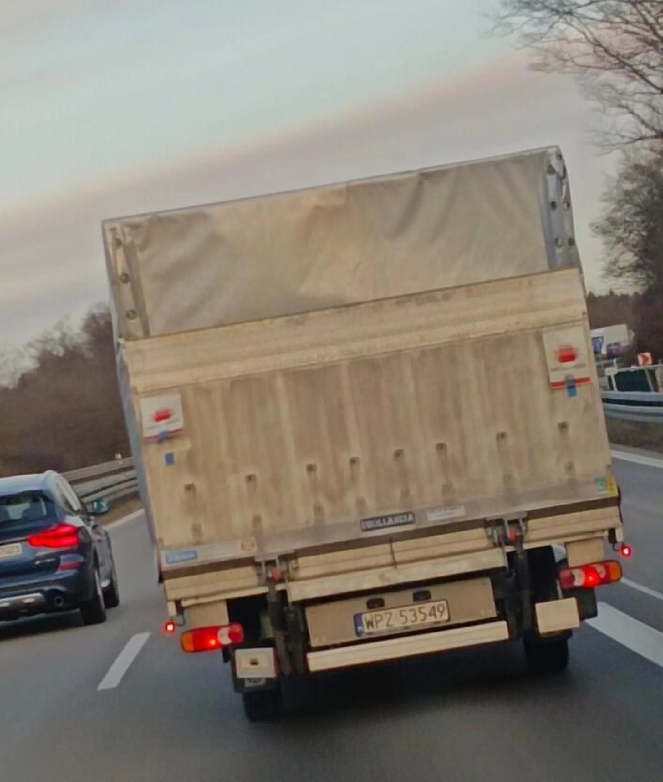 Kretyn wymusił pierwszeństwo . Jeździ po spożyciu alkoholu.