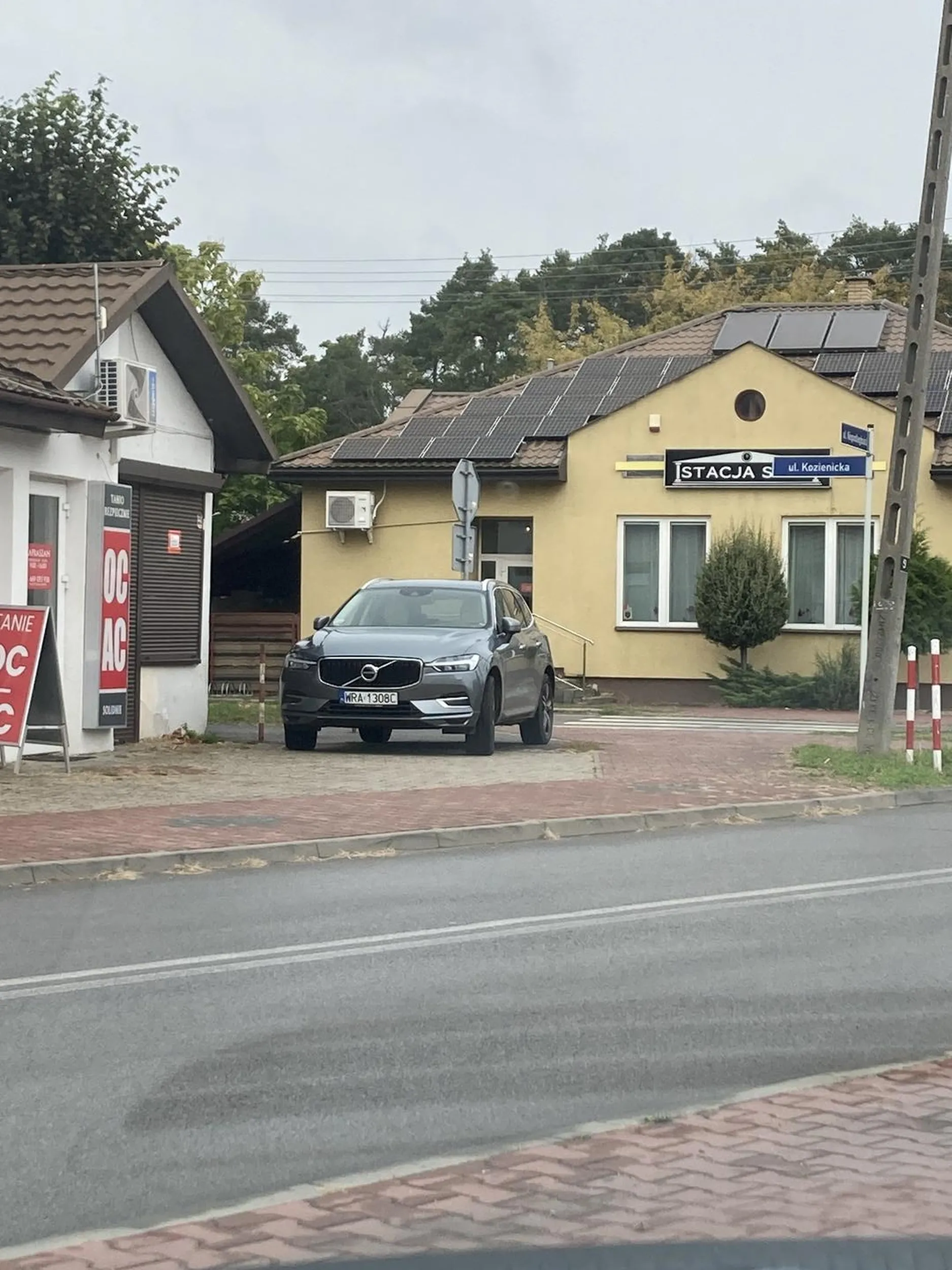 Bliżej się nie dało?