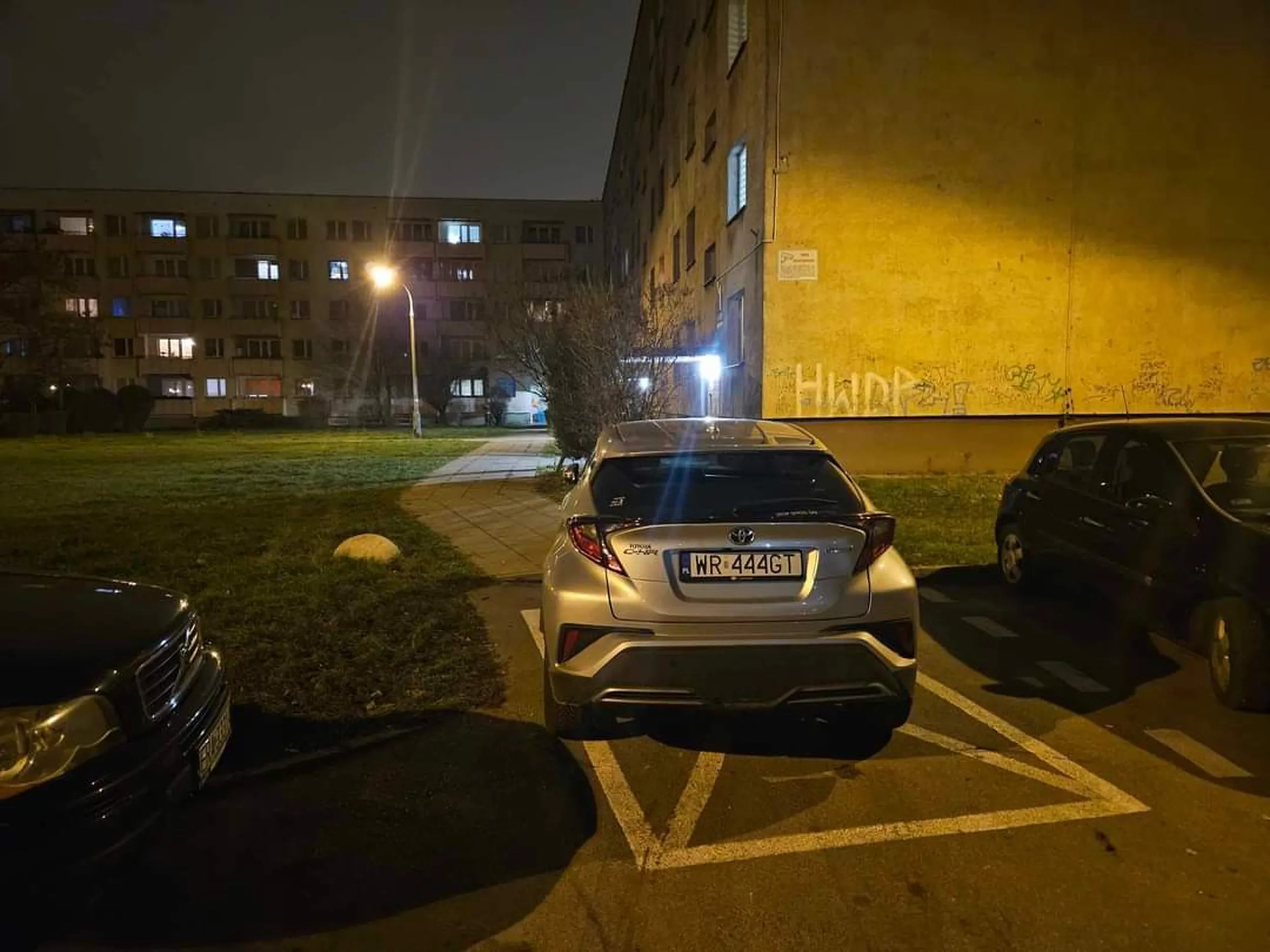 Kolejna ułomna osoba która znalazła prawko w chipsach.