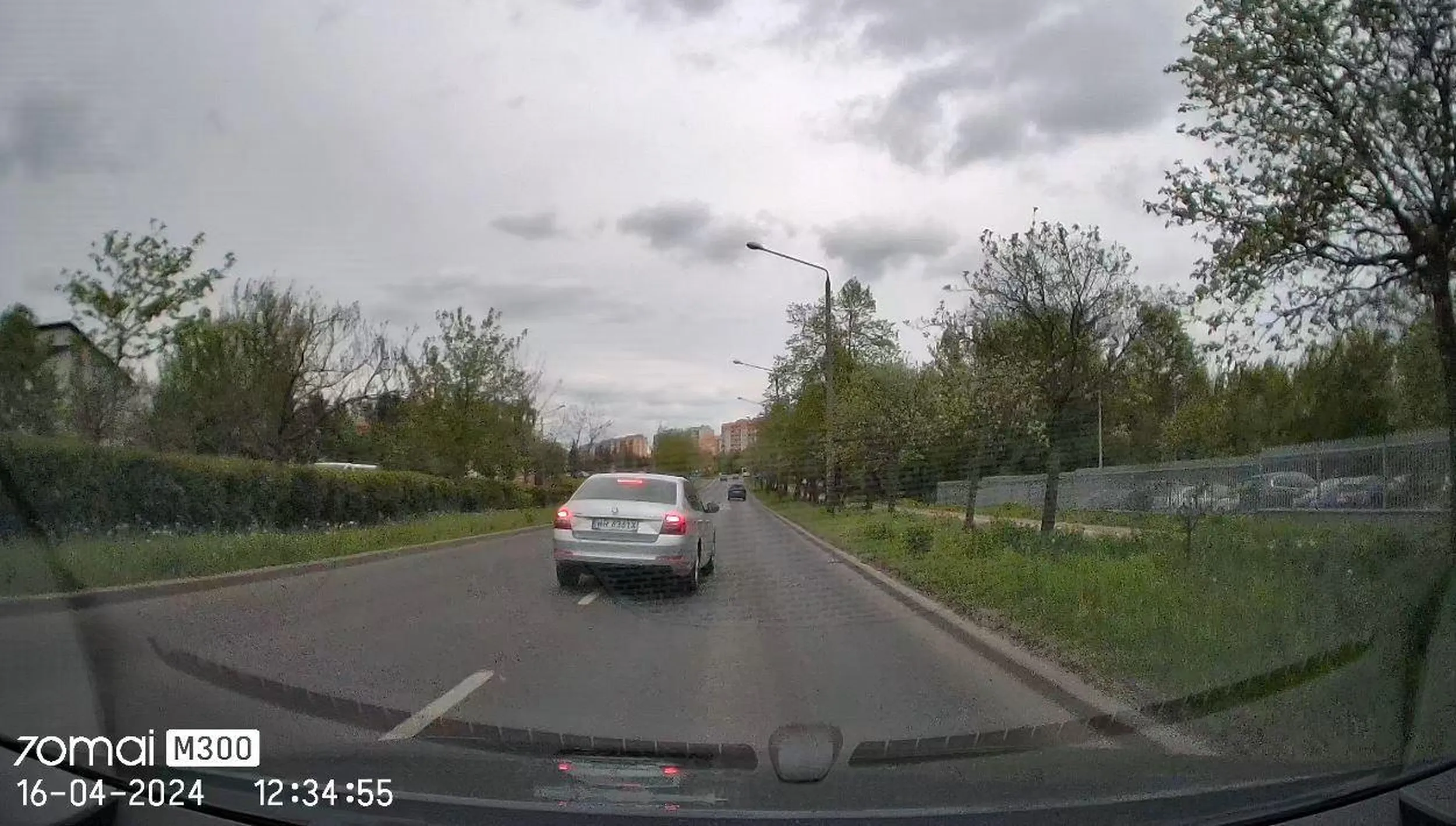 wyprzedzanie i hamowanie