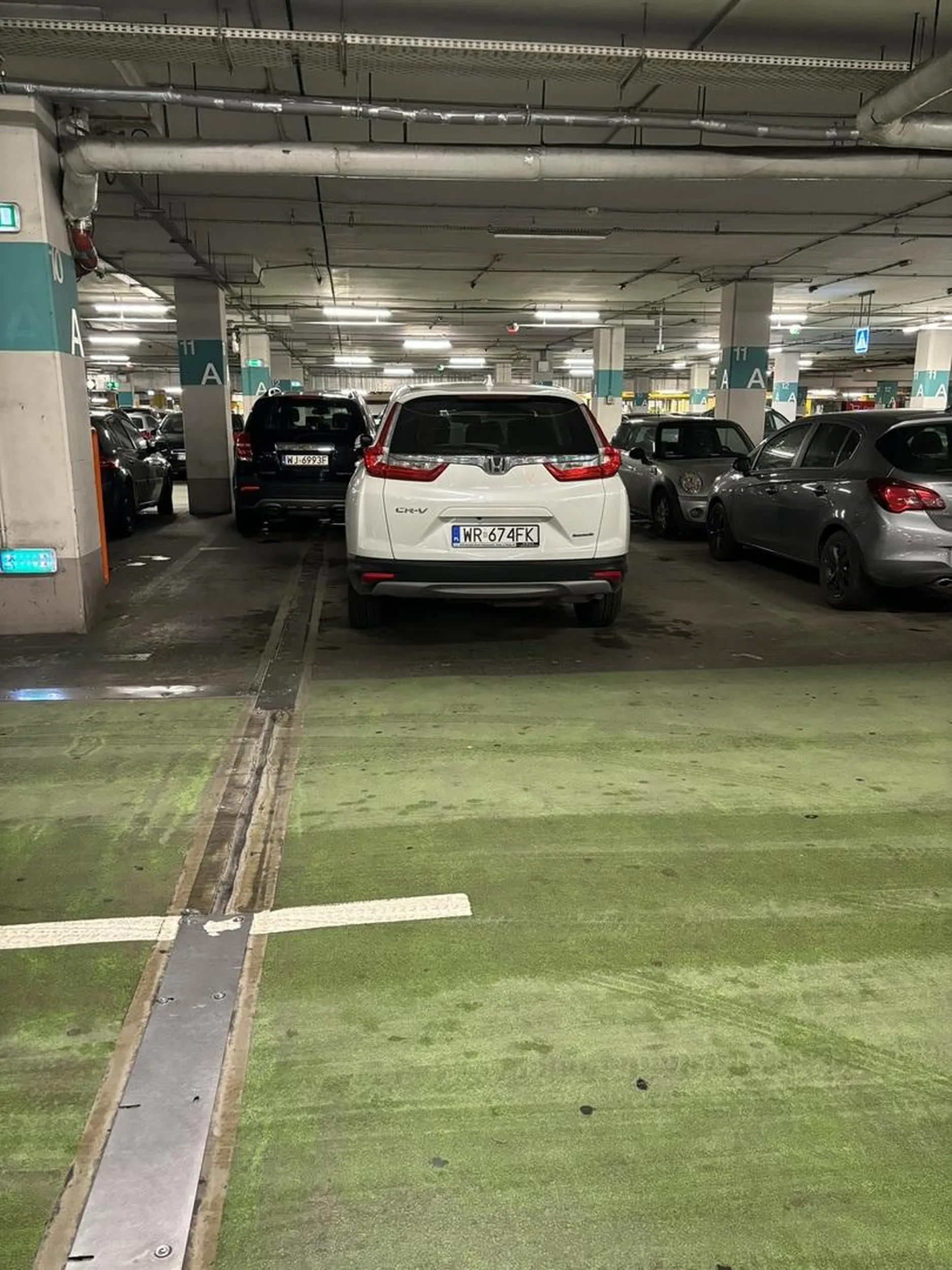 gratuluje inteligentnego parkowania w arkadii...