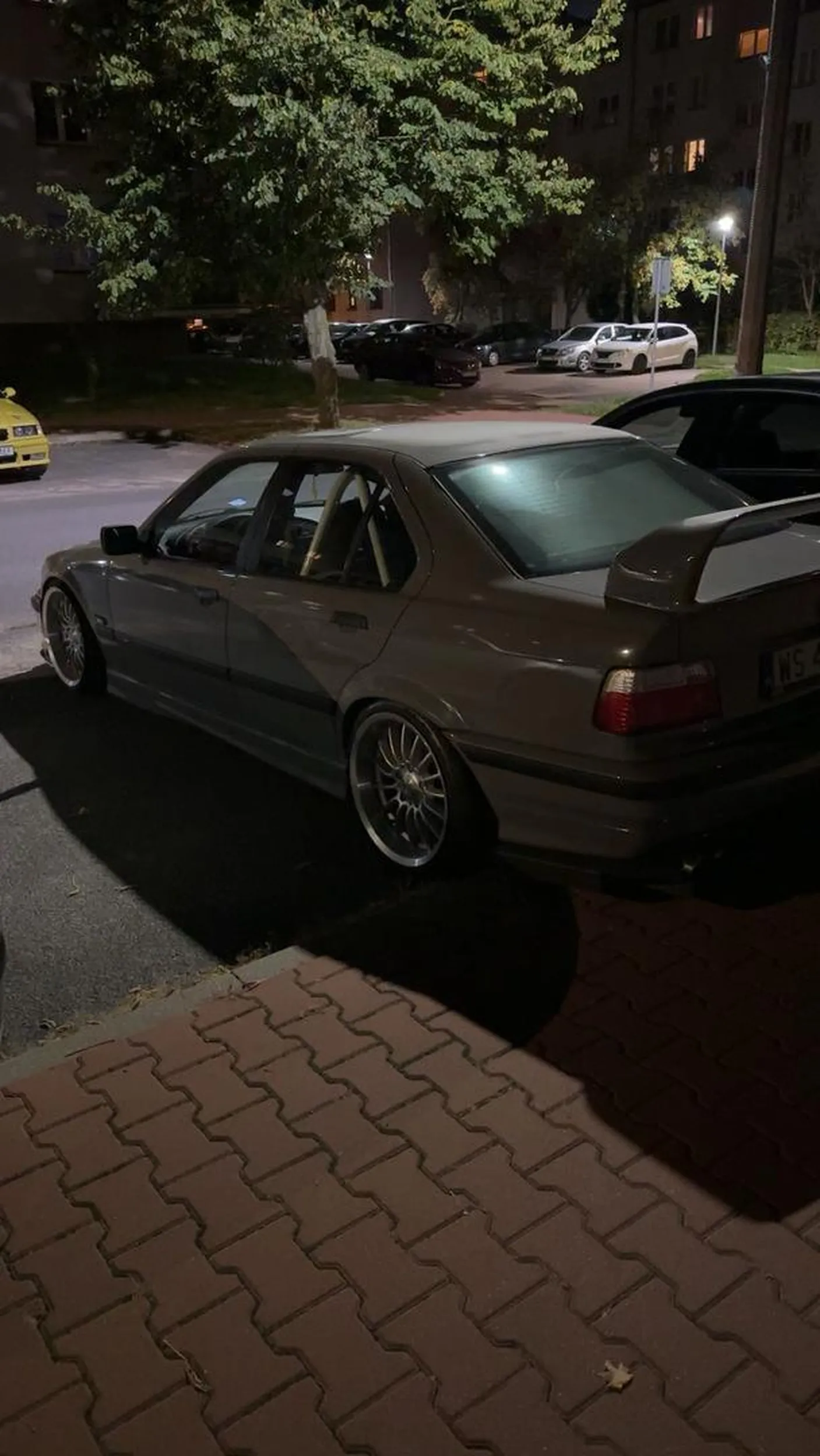 Człowieku jakie ty masz śliczne auto ????