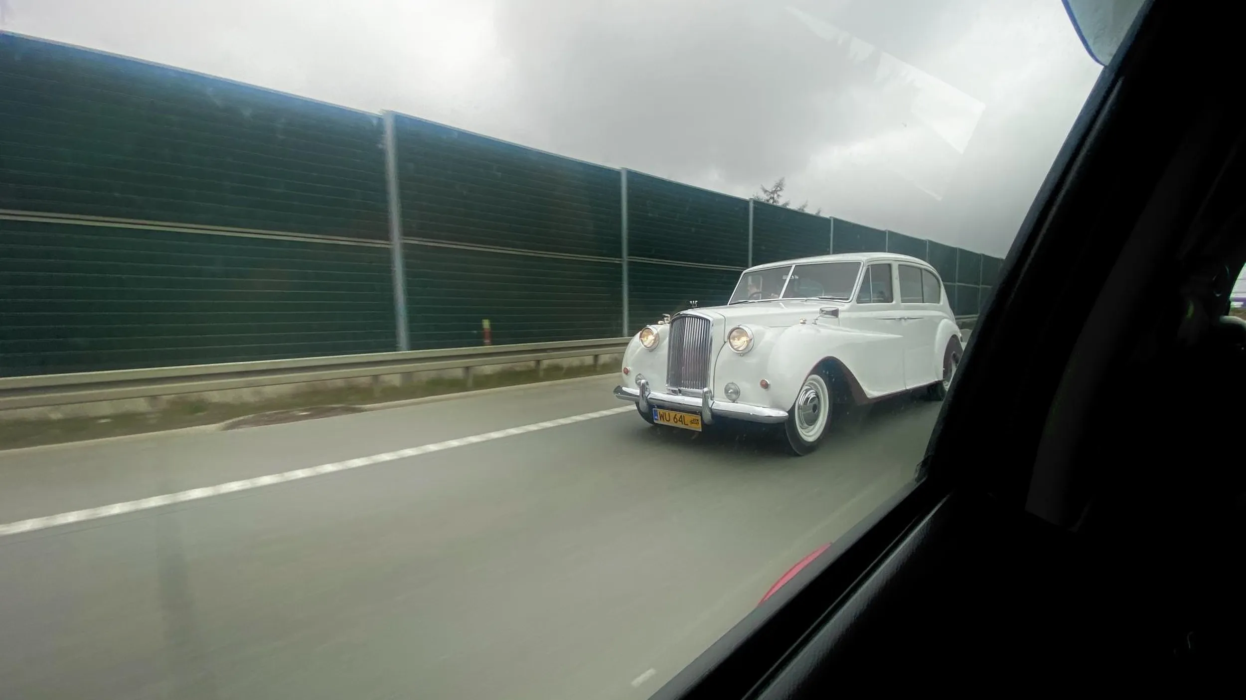 Piękny klasyk! Ciekawe co to za model