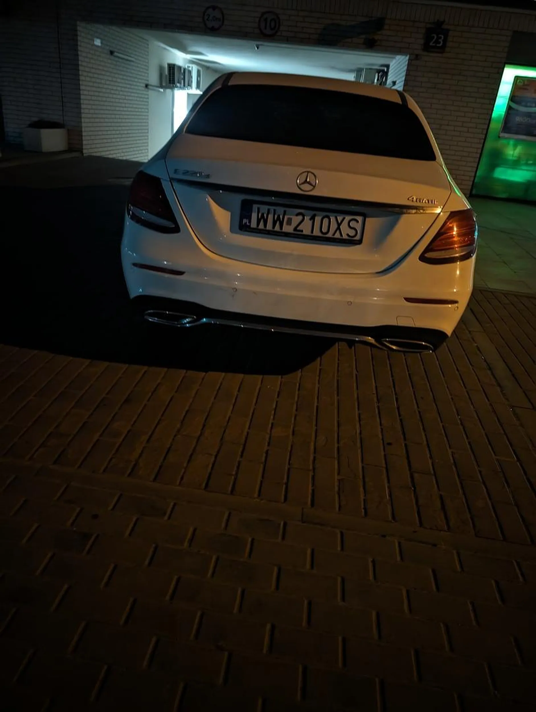 Tutaj na drodze rowerowej