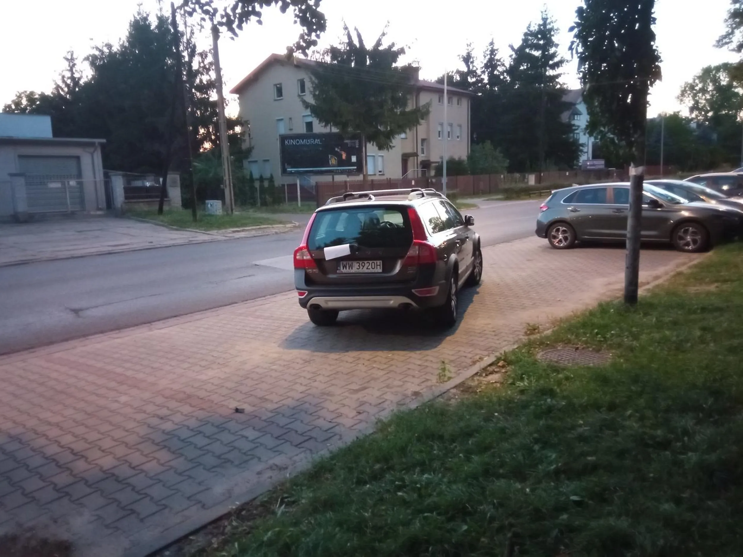 Jak można tak zaparkować? No jak?