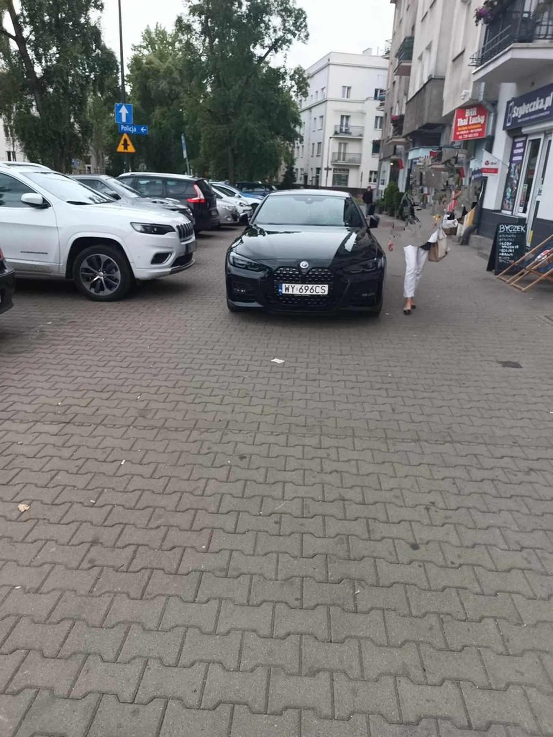 Parkowanie na chodniku