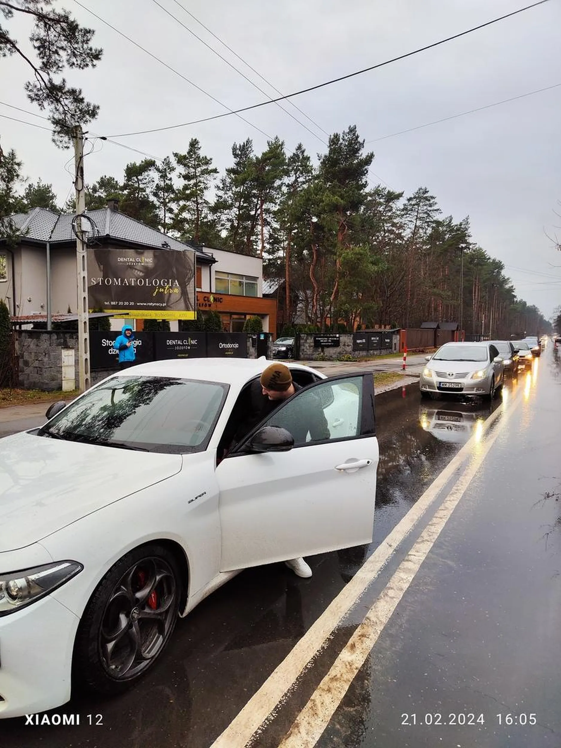Ukraiński śmieć co wymusza wyjeżdżając z bocznej a później jeszcze mordę piłuje.