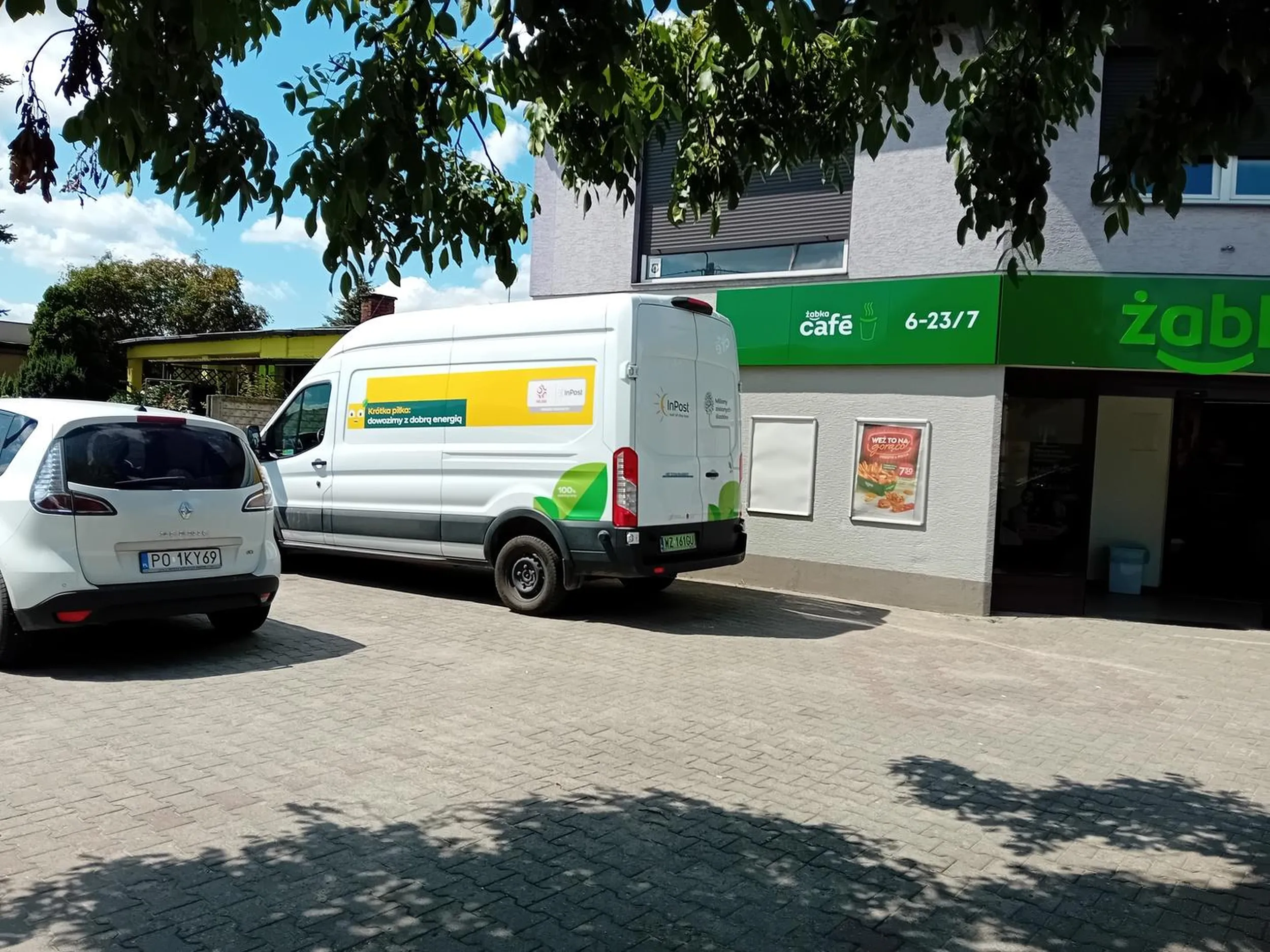 Pozdrawiam miłego pana kuriera w mosinie  ?