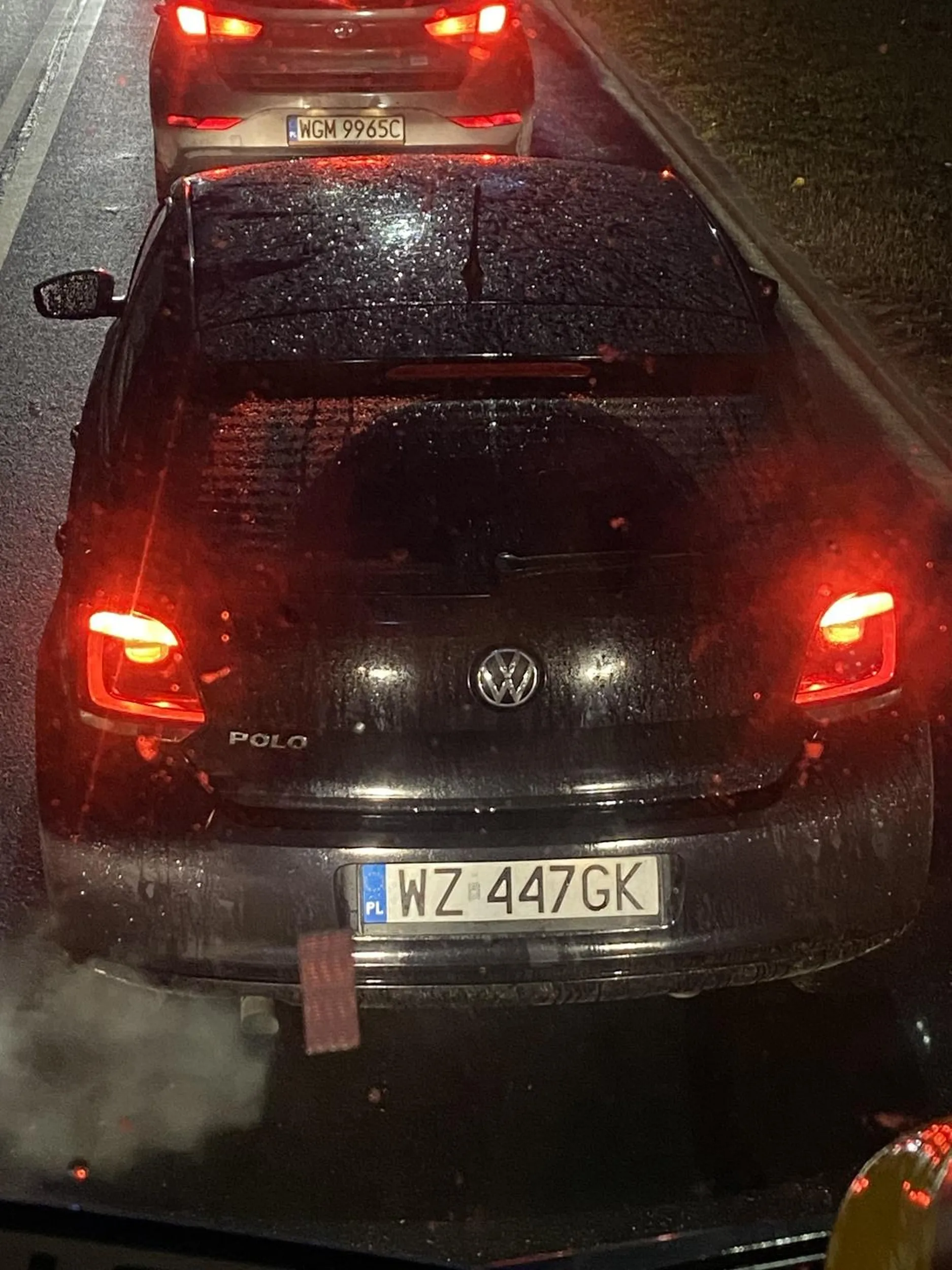 Babka na pasach a ten jak gdyby nic jedzie prosto… za takie coś powinni ci prawko zabrać