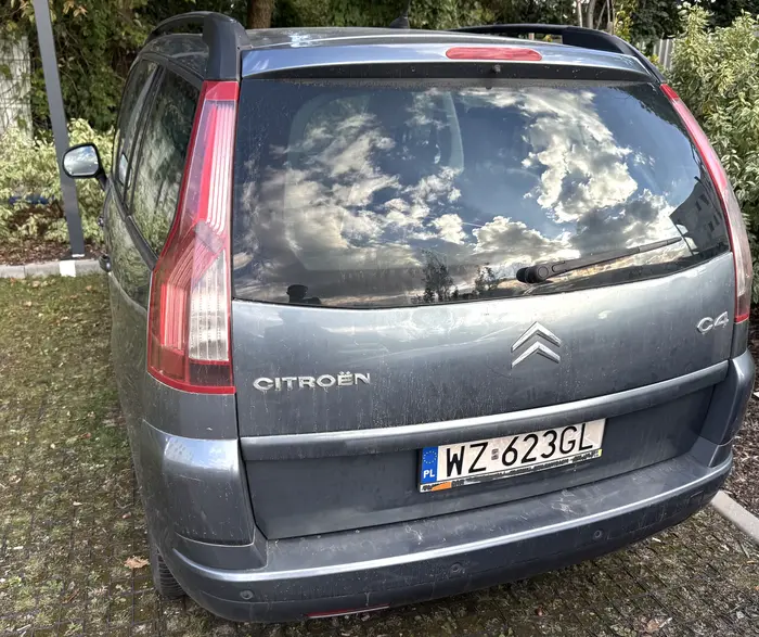 Staje na miejscu prywatnym