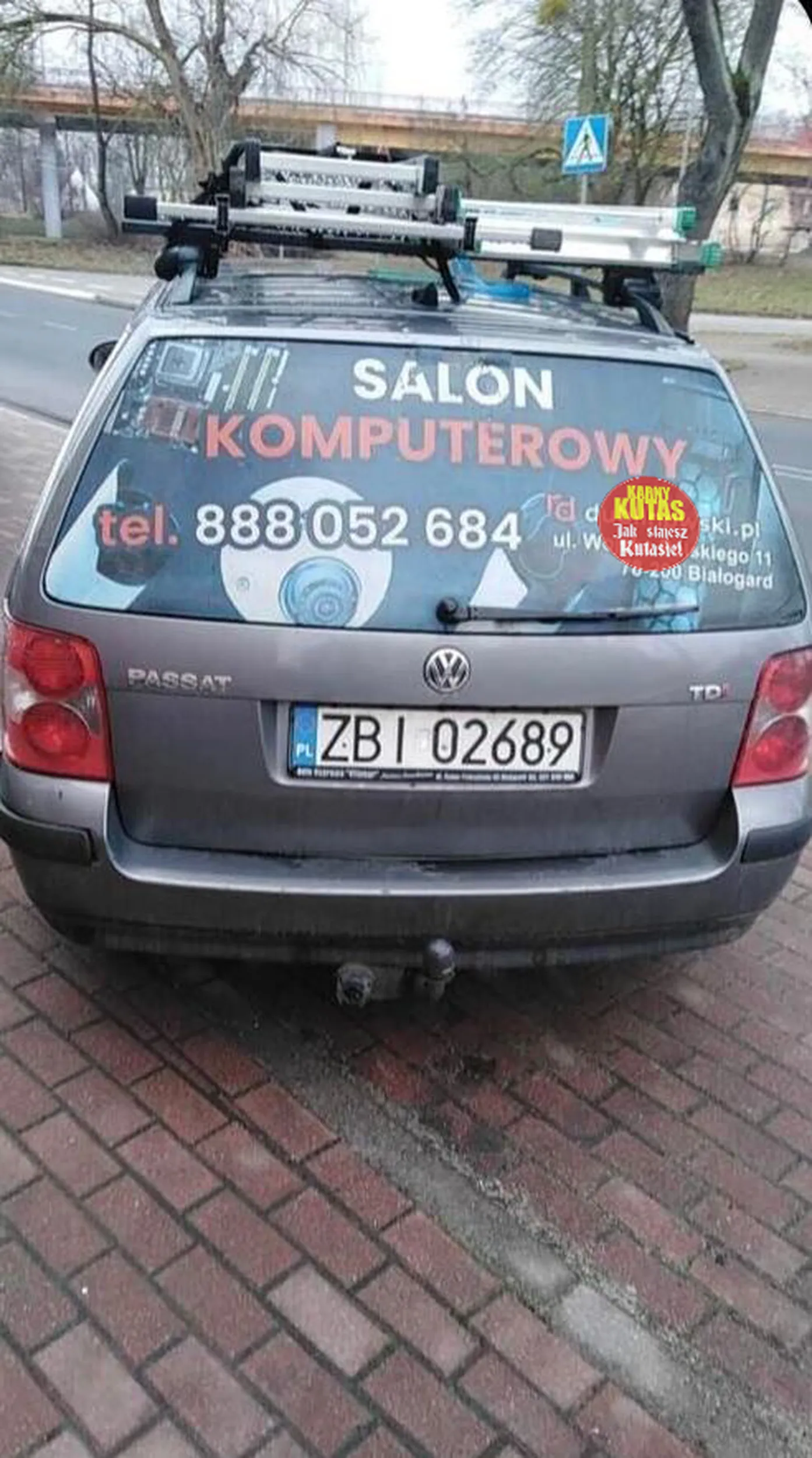 Pirat drogowy przyjechał do serwisu po czym wykręcił mi radiator z laptopa i potrącił kobietę w ciąży na pasach krzycząc "GDZIE KUŁWA LEZIEZ PIŁACIE DŁOGOWY"