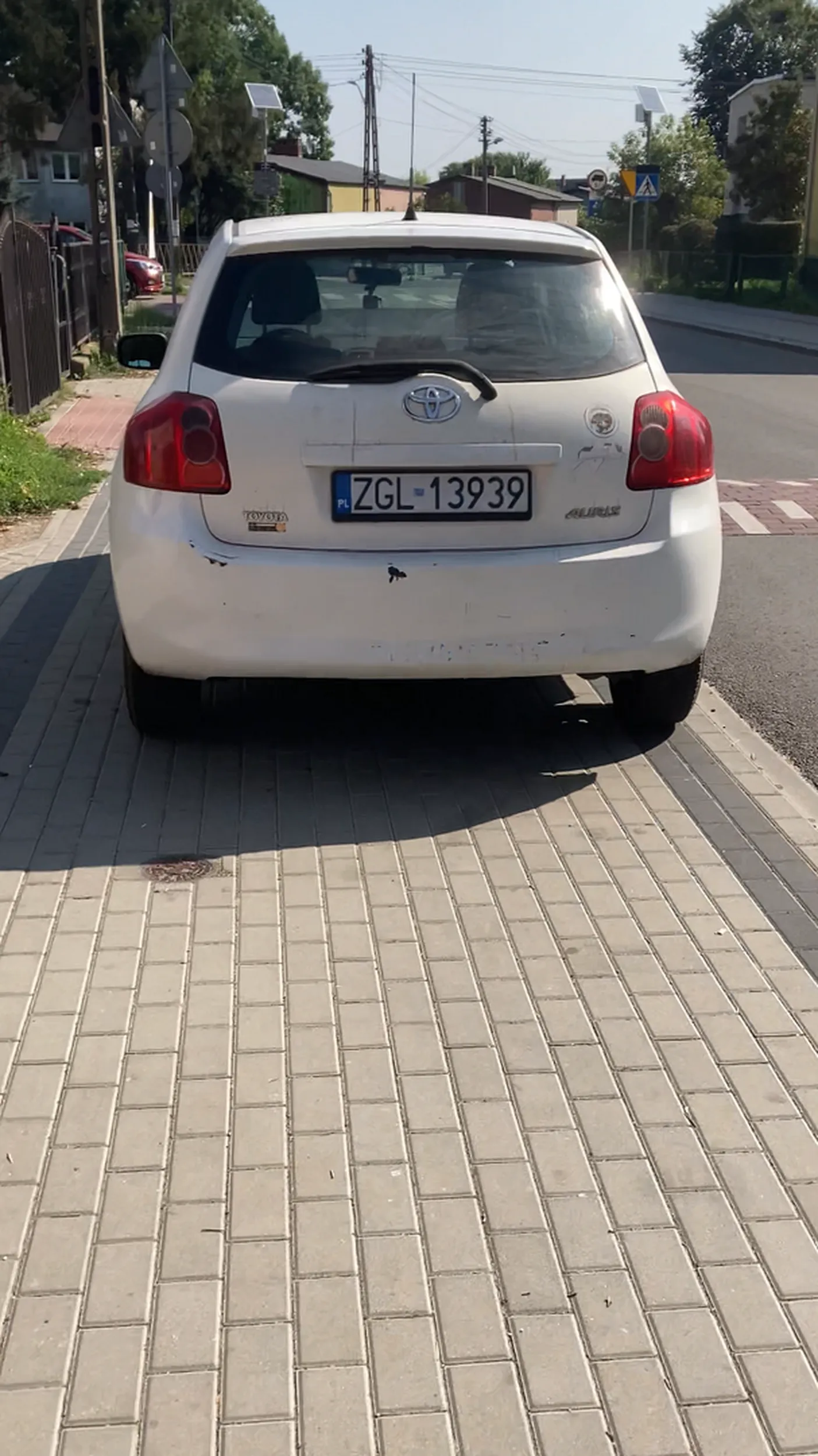 Uuu..! Jakiś dostawca, czym handlujesz?!