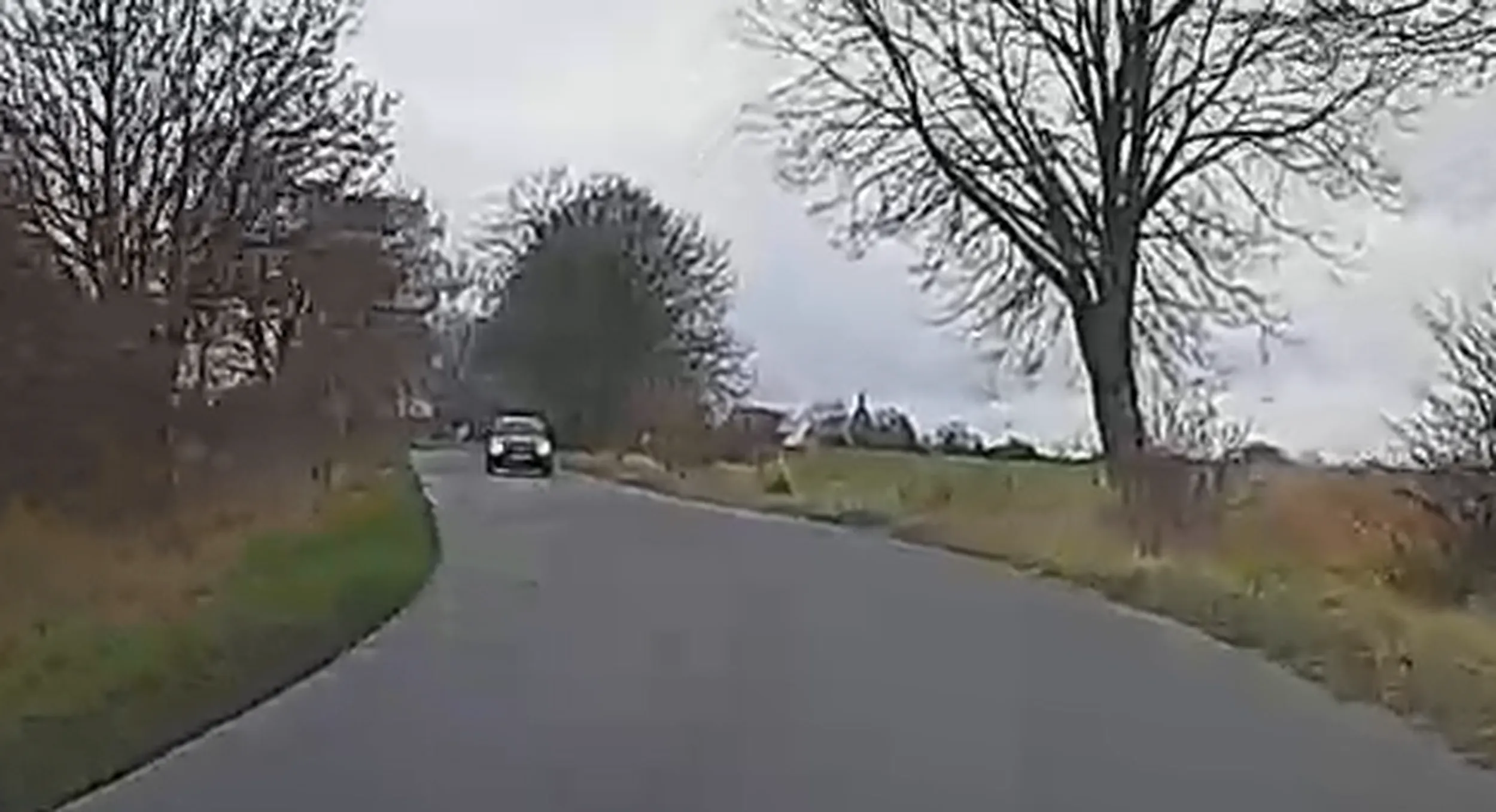 nie ładnie tak jechać pod prąd