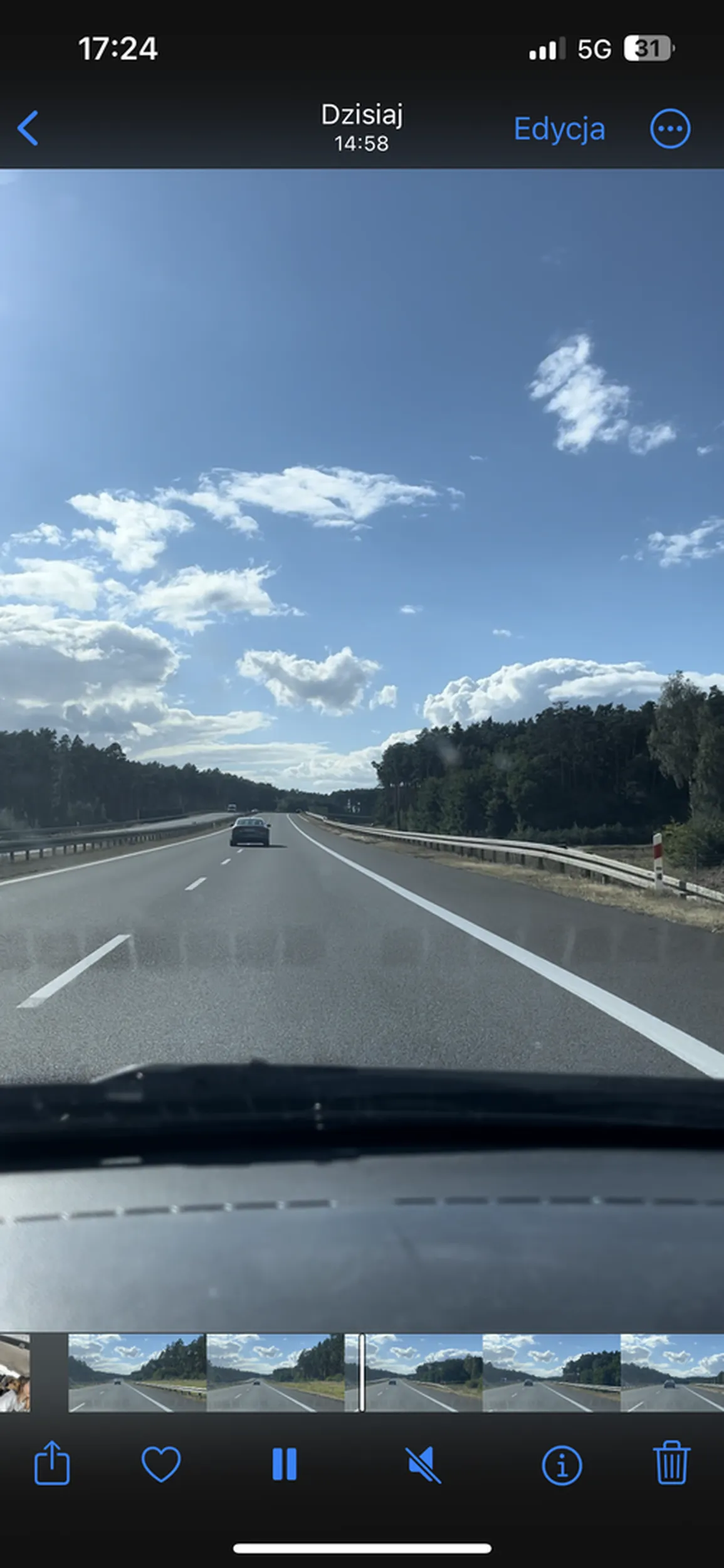 Jeździ po ekspresówce jak pijany, środkiem dwoma pasami- i to nie raz niechcący a dłużej