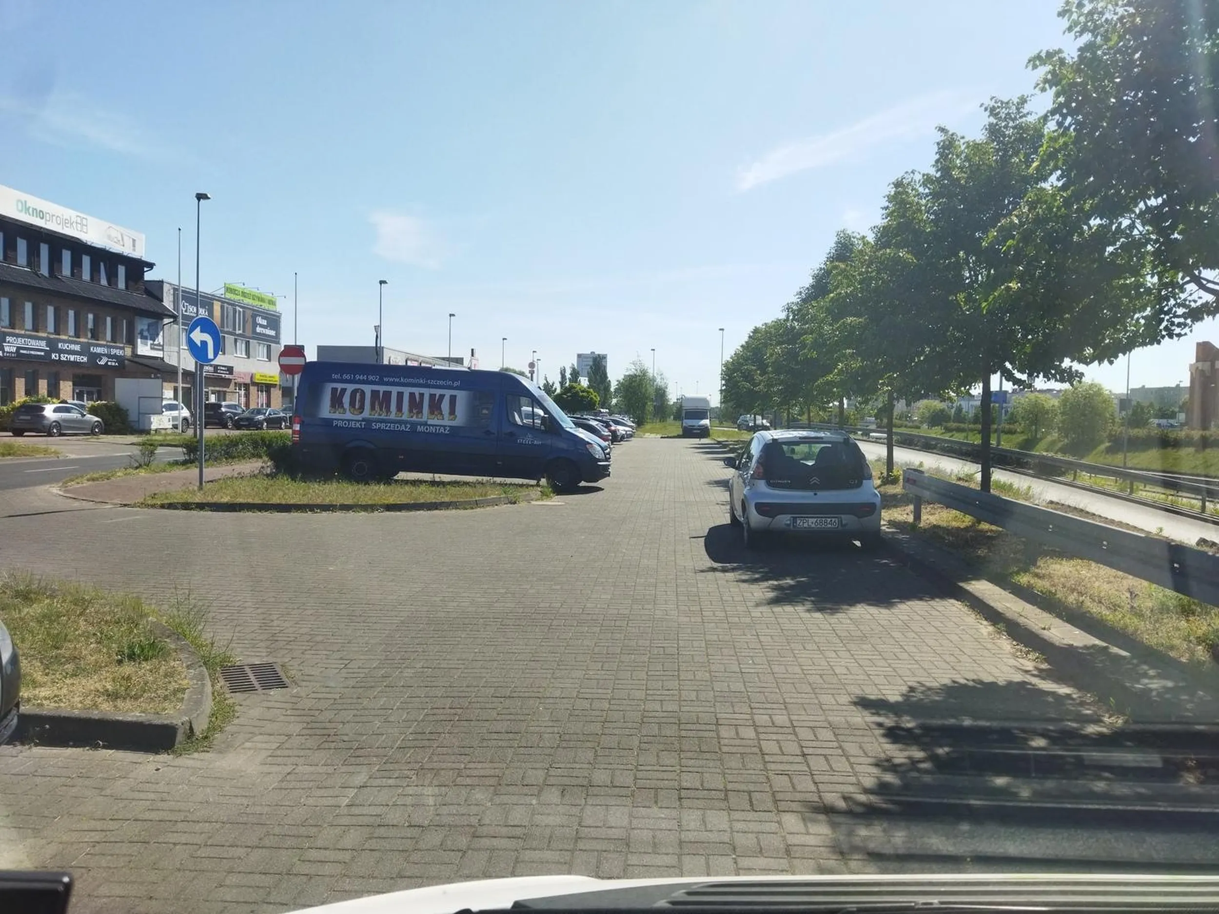 Egoista albo/i głupi.