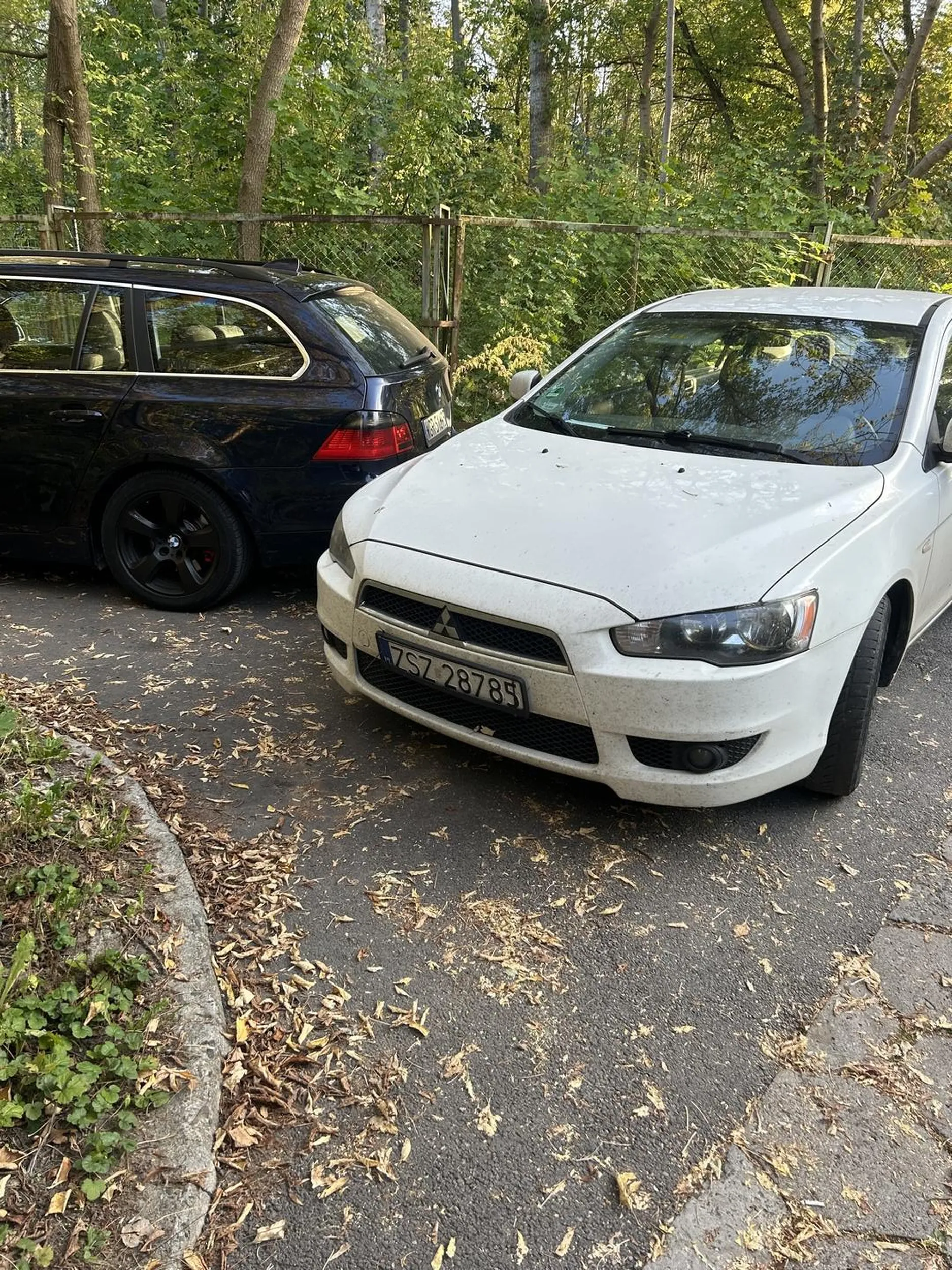 zastawił mi samochód i nie chciał odjechać serdecznie nie pozdrawiam tego kierowcy