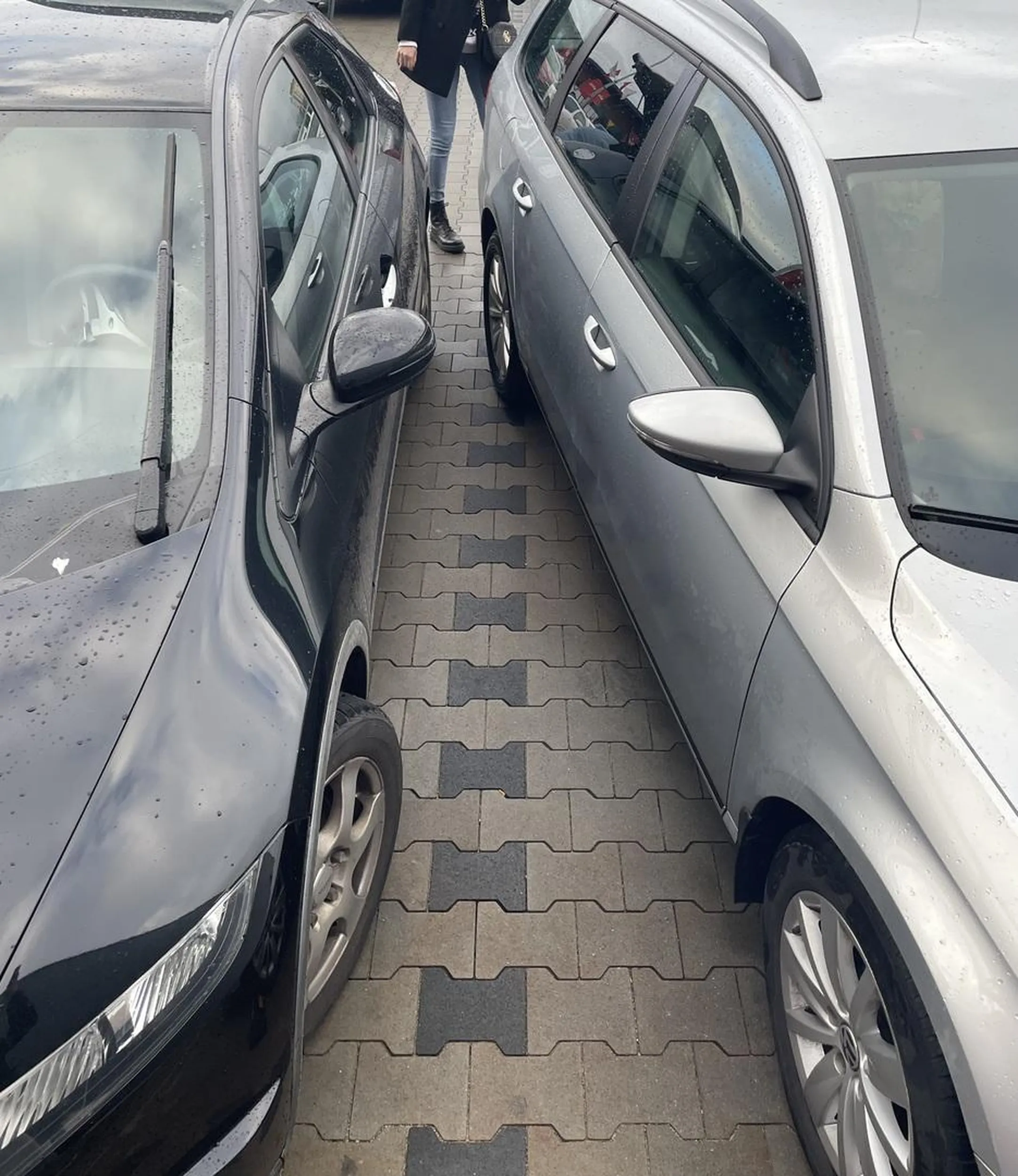 Gorzow wielkopolski, 22 grudnia 2024, godzina 13:00. Stajesz jak kutas naucz sie jezdzic bo innym razem ktos moze ci zrobic "glupi" zart