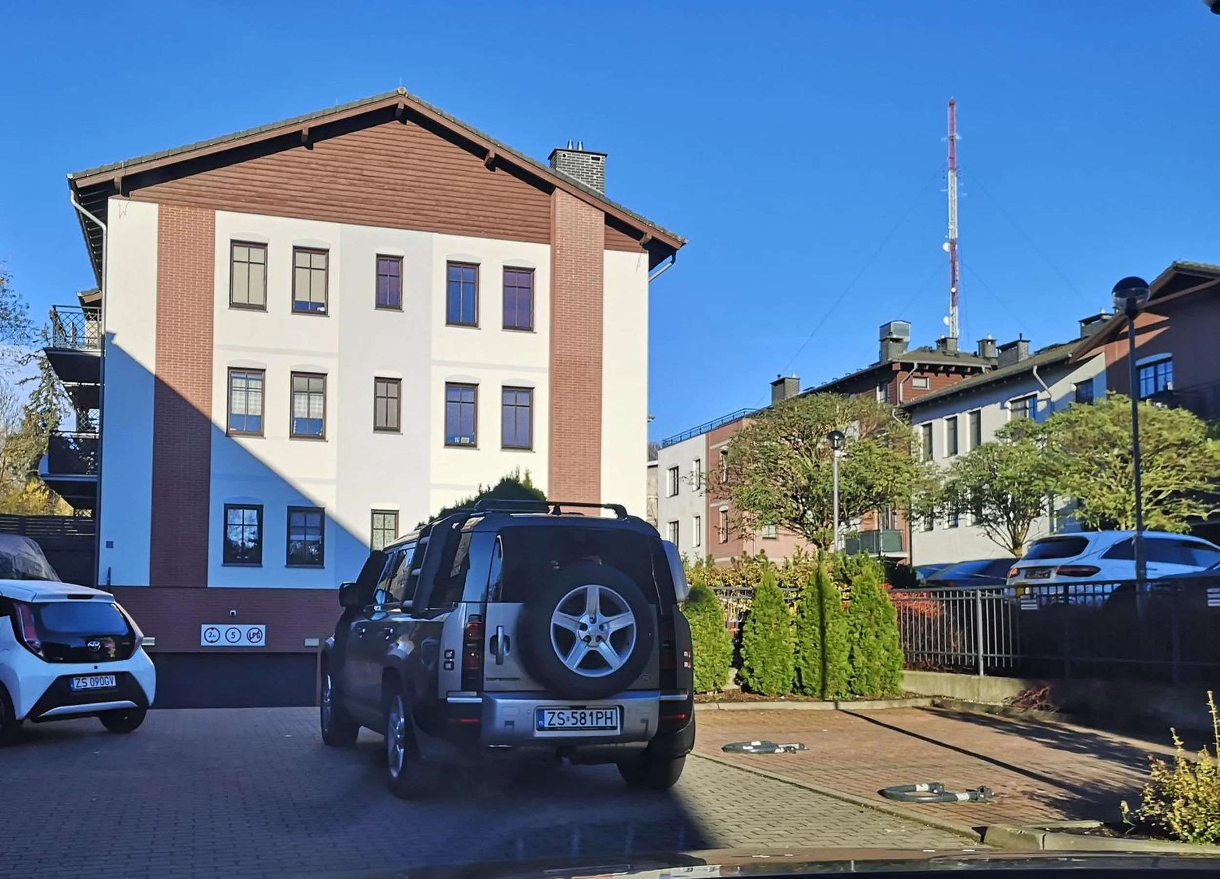 Brak możliwości wjazdu do garażu.