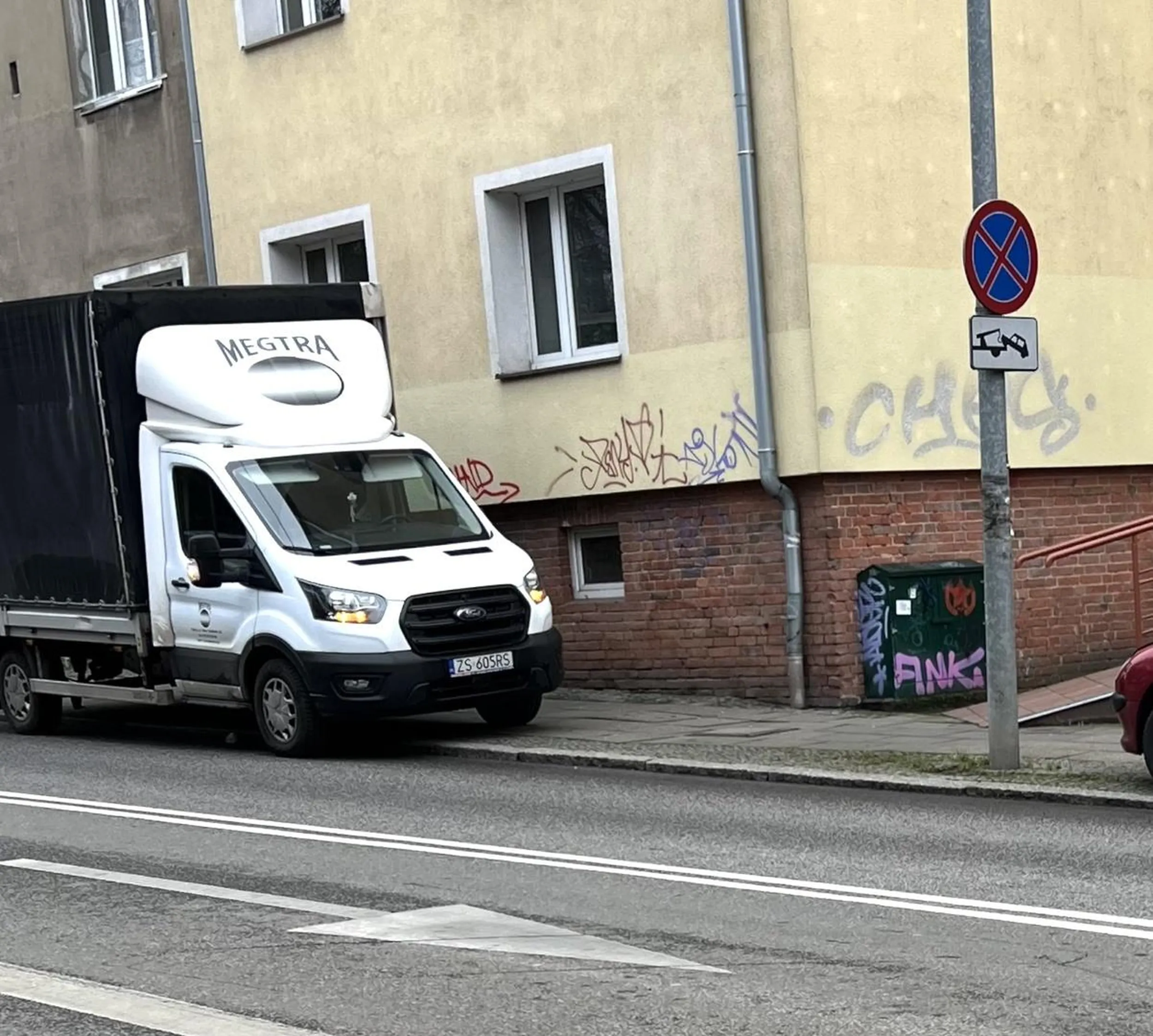 Dużego nie odholują, to zastawię i przyblokuję sobie co nieco.
